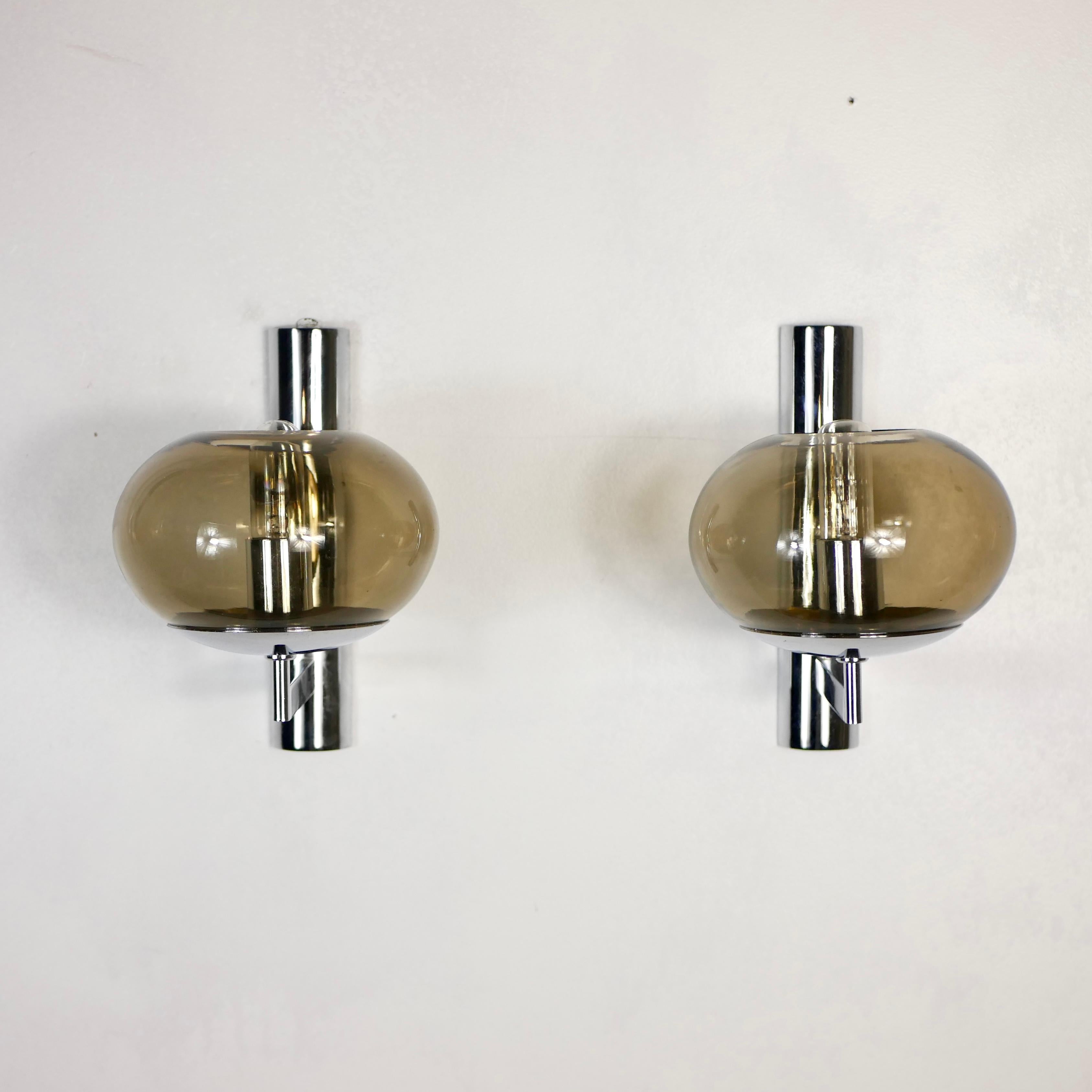 Pair of chrome and smoked glass sconces by Gaetano Sciolari, Italy, 1970s In Good Condition In Lyon, FR