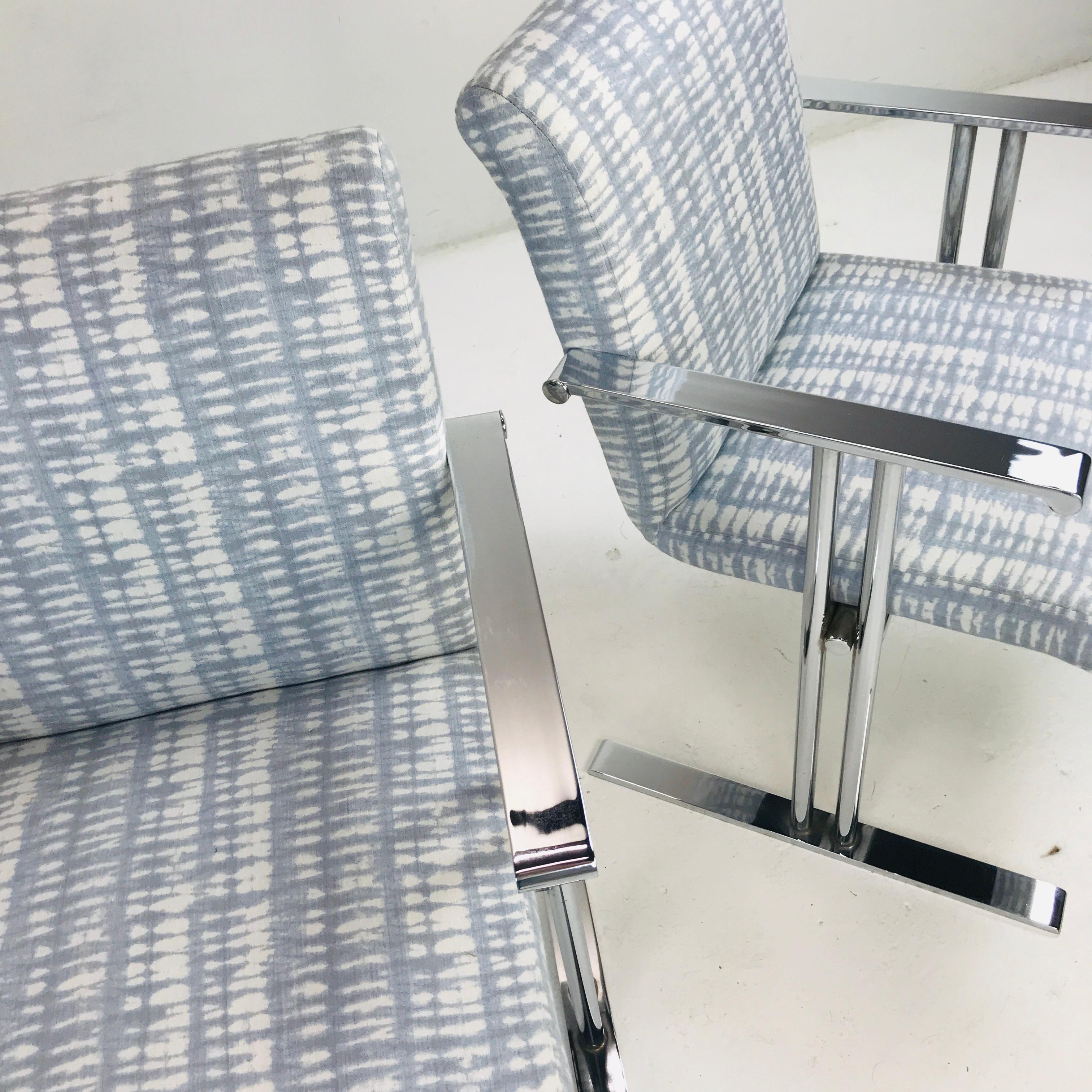 Late 20th Century Pair of Chrome Armchairs by Directional For Sale