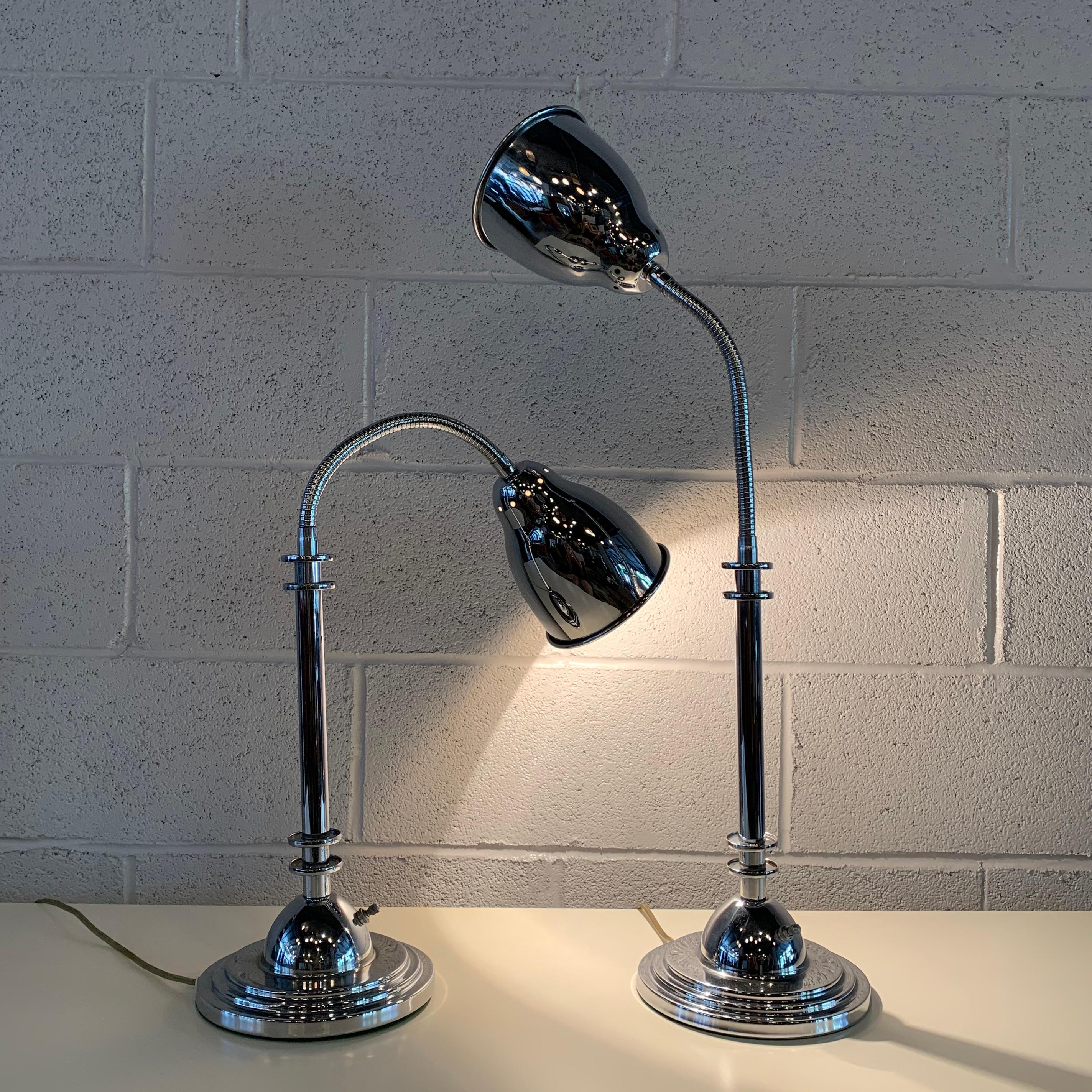 Pair of Chrome Art Deco Style Goose Neck Table Lamps In Good Condition In Brooklyn, NY