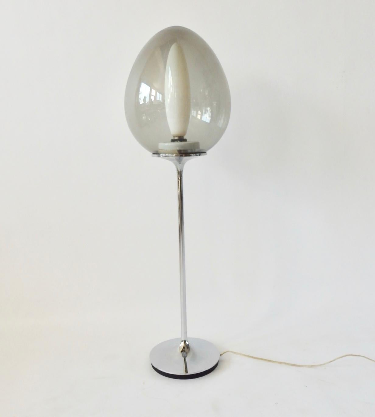 American Pair of Chrome Base Stemlite Mushroom Lamps with Original Tapio Wirkkala Bulbs For Sale