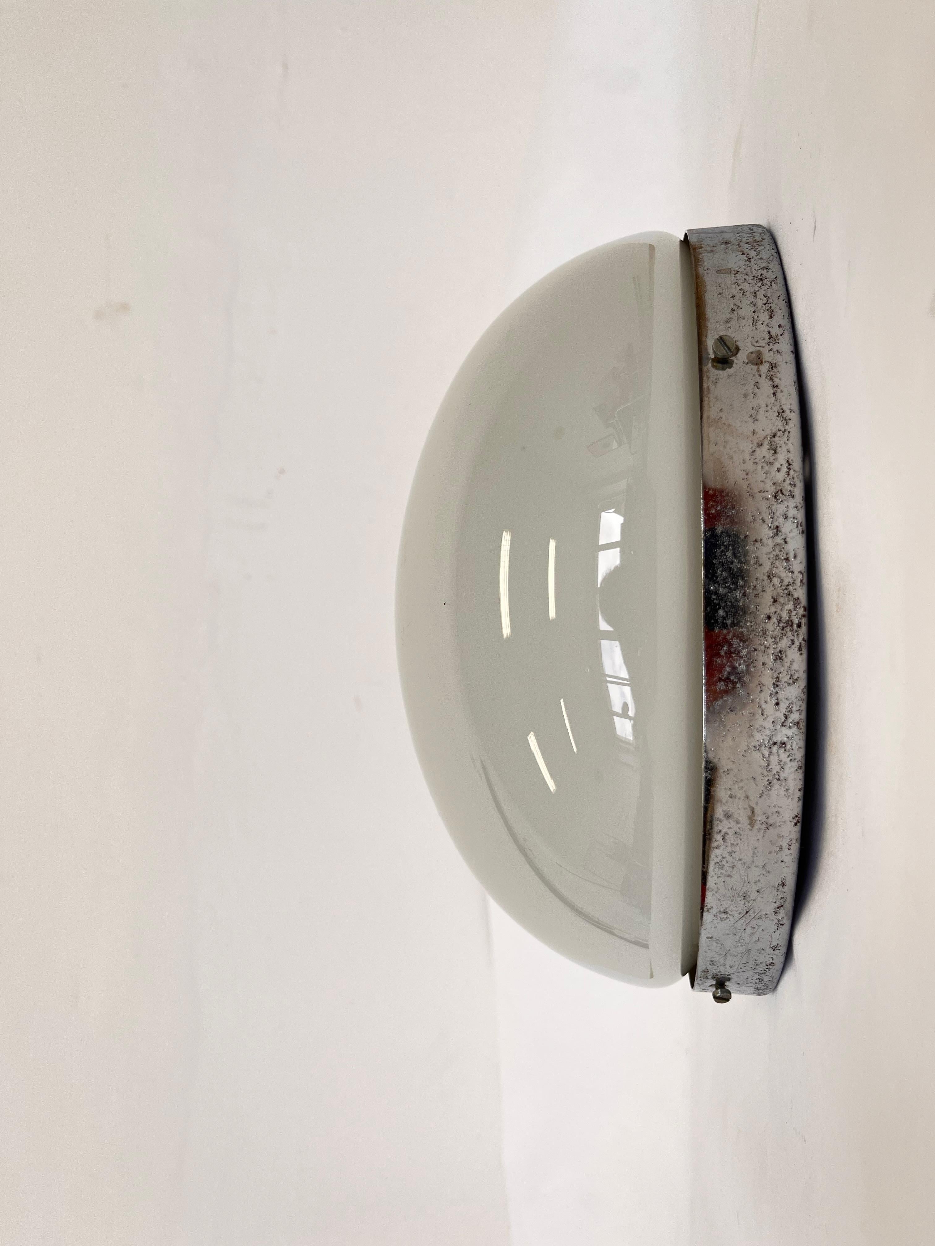 Paar verchromte Bauhaus-Decken- oder Wandleuchten, 1930er Jahre (Tschechisch) im Angebot