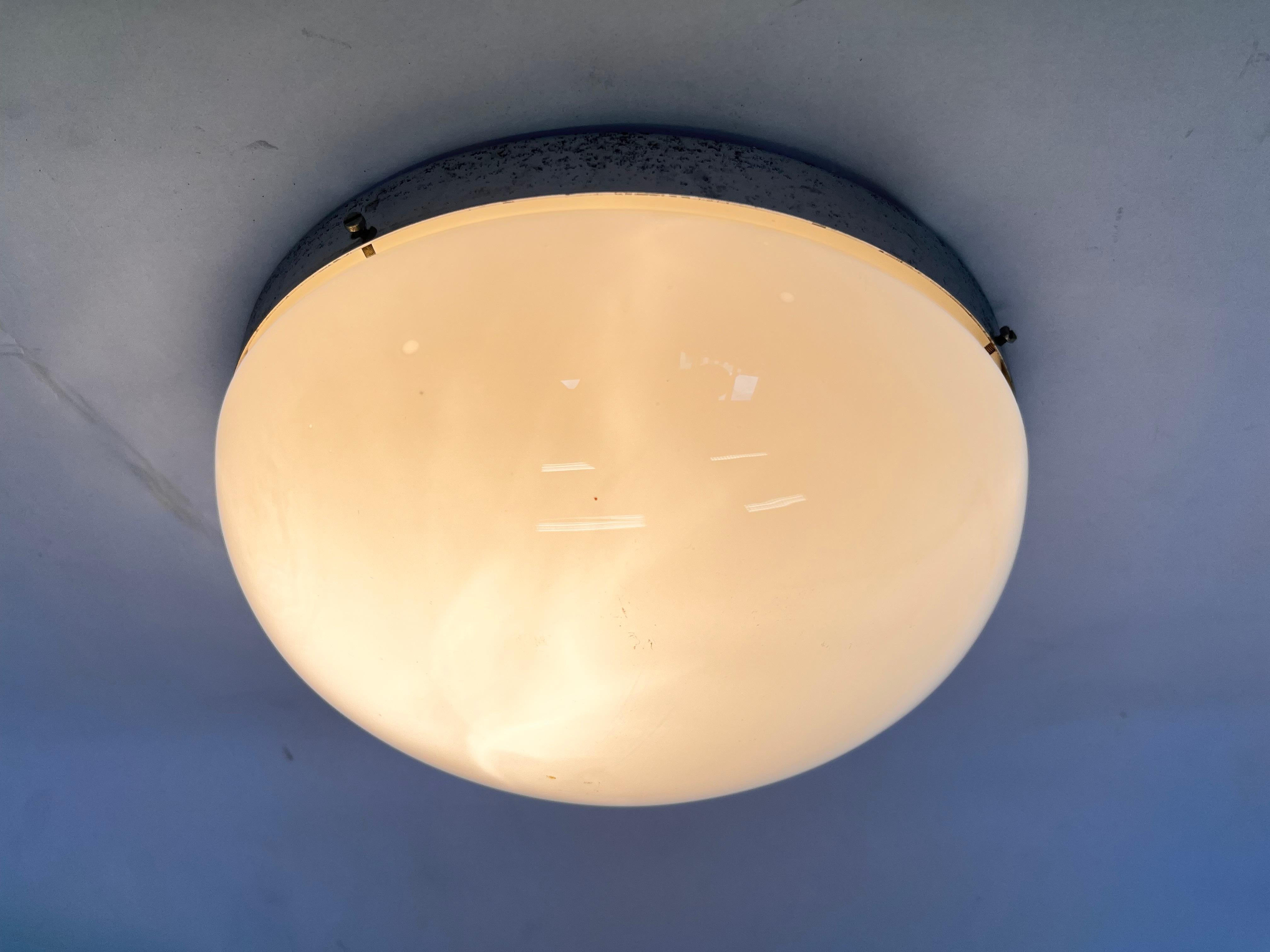 Paar verchromte Bauhaus-Decken- oder Wandleuchten, 1930er Jahre (Metall) im Angebot