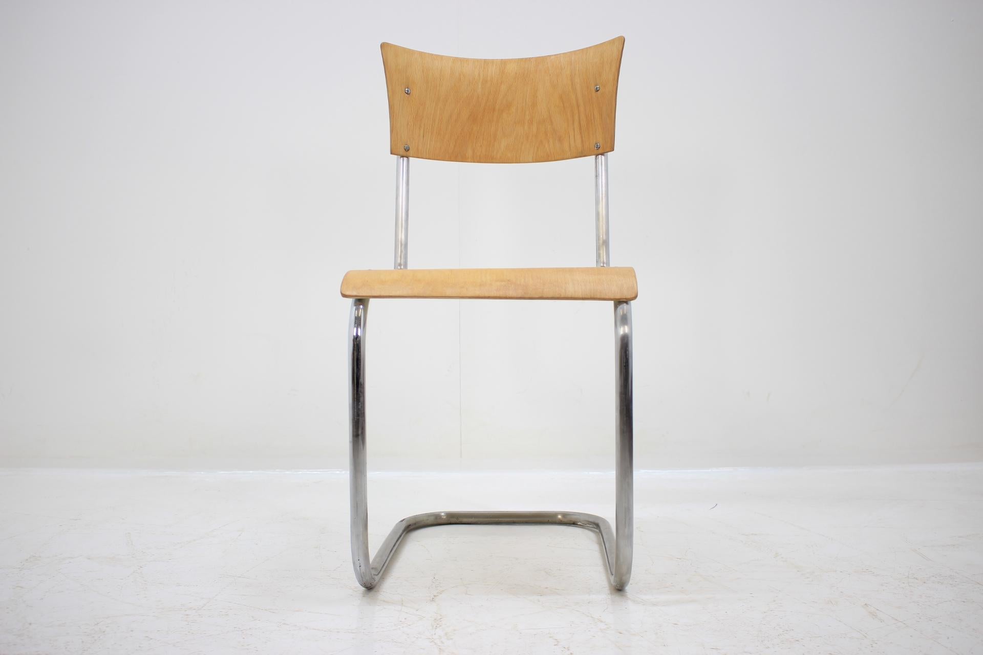 Pair of Chrome Bauhaus Robert Slezák Chairs, 1930s 2