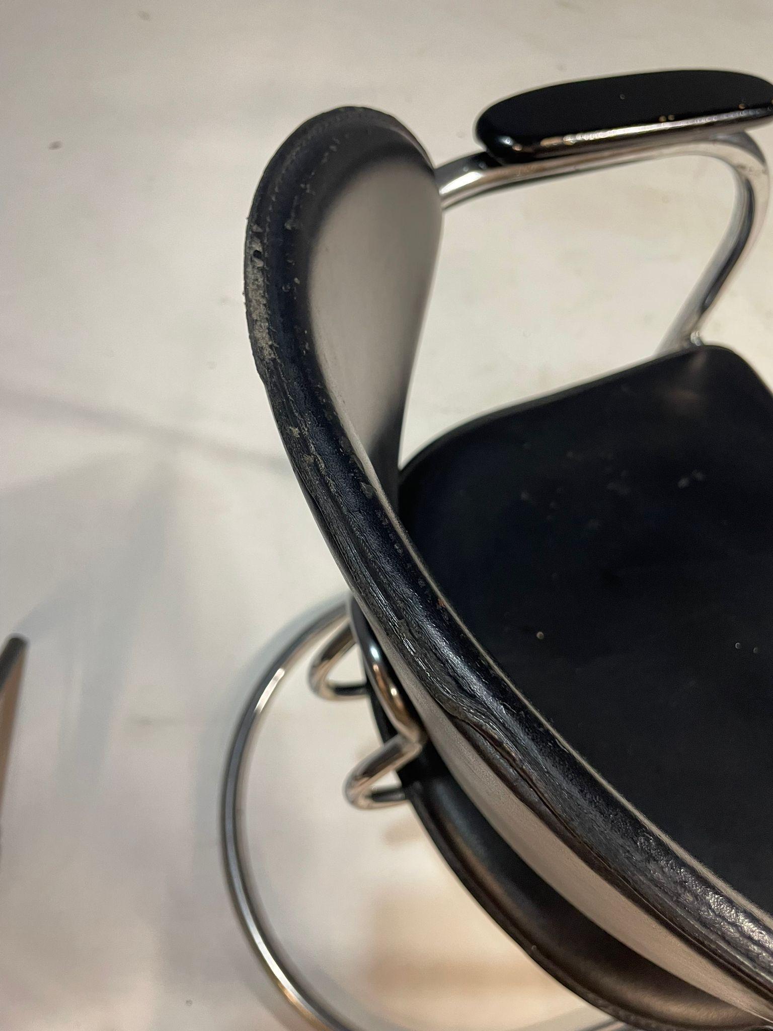 Pair of Chrome Bauhaus Style Chairs by Effezeta, Italy, 1980s For Sale 1