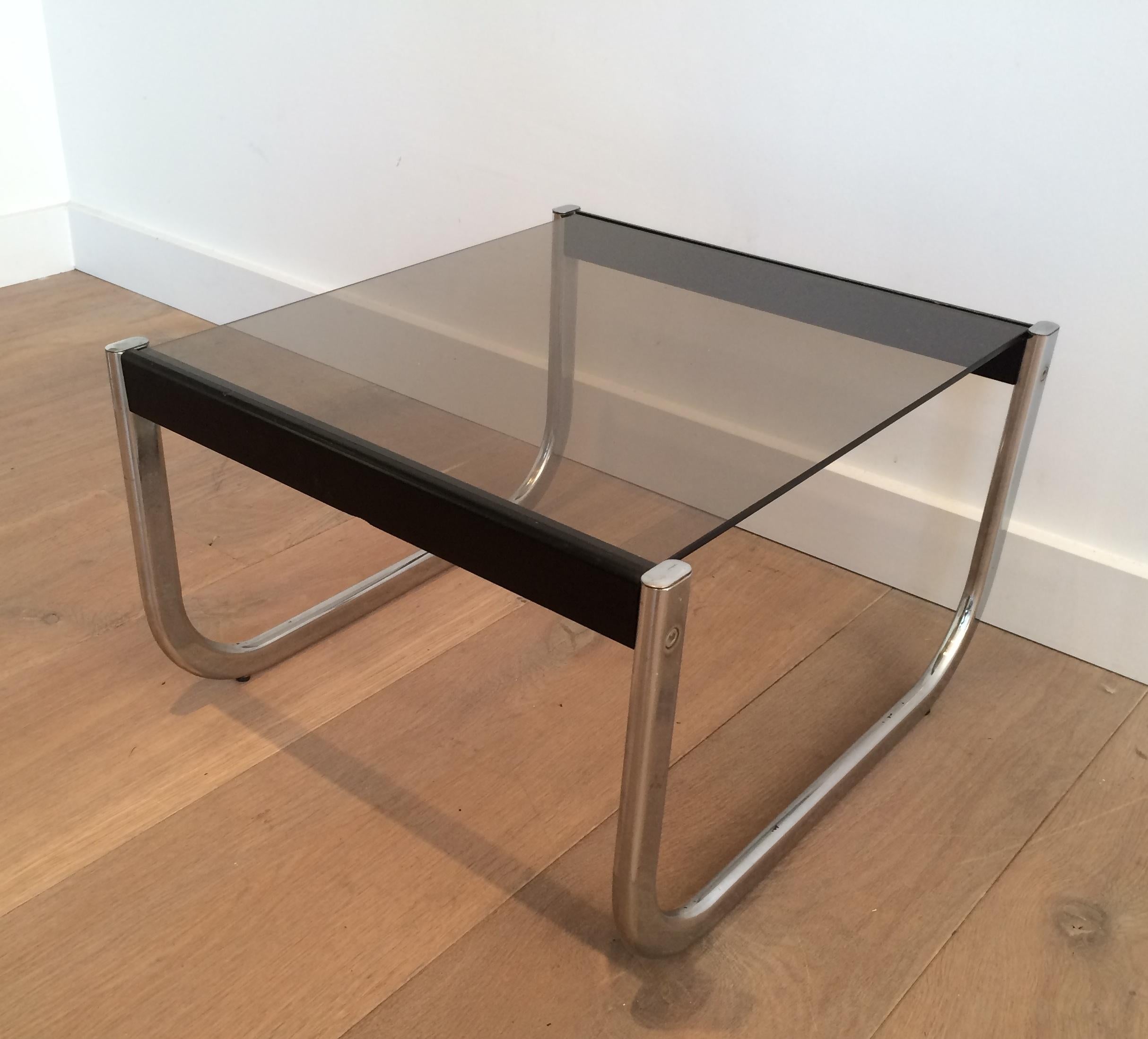 Pair of Chrome, Black Wood and Glass Side Tables In Good Condition For Sale In Marcq-en-Barœul, Hauts-de-France