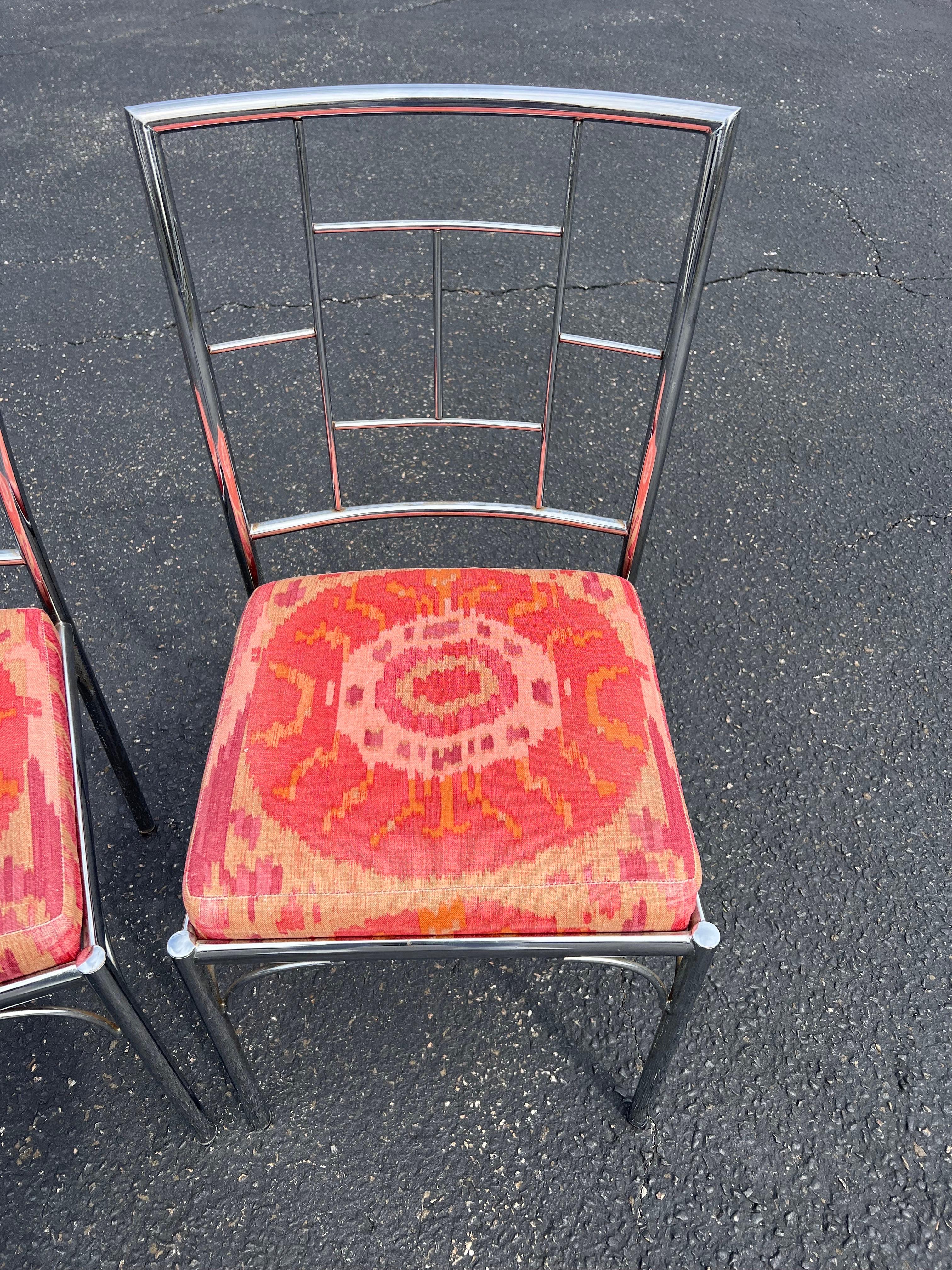 Paire de chaises chromées Chinoiserie Bon état - En vente à Redding, CT