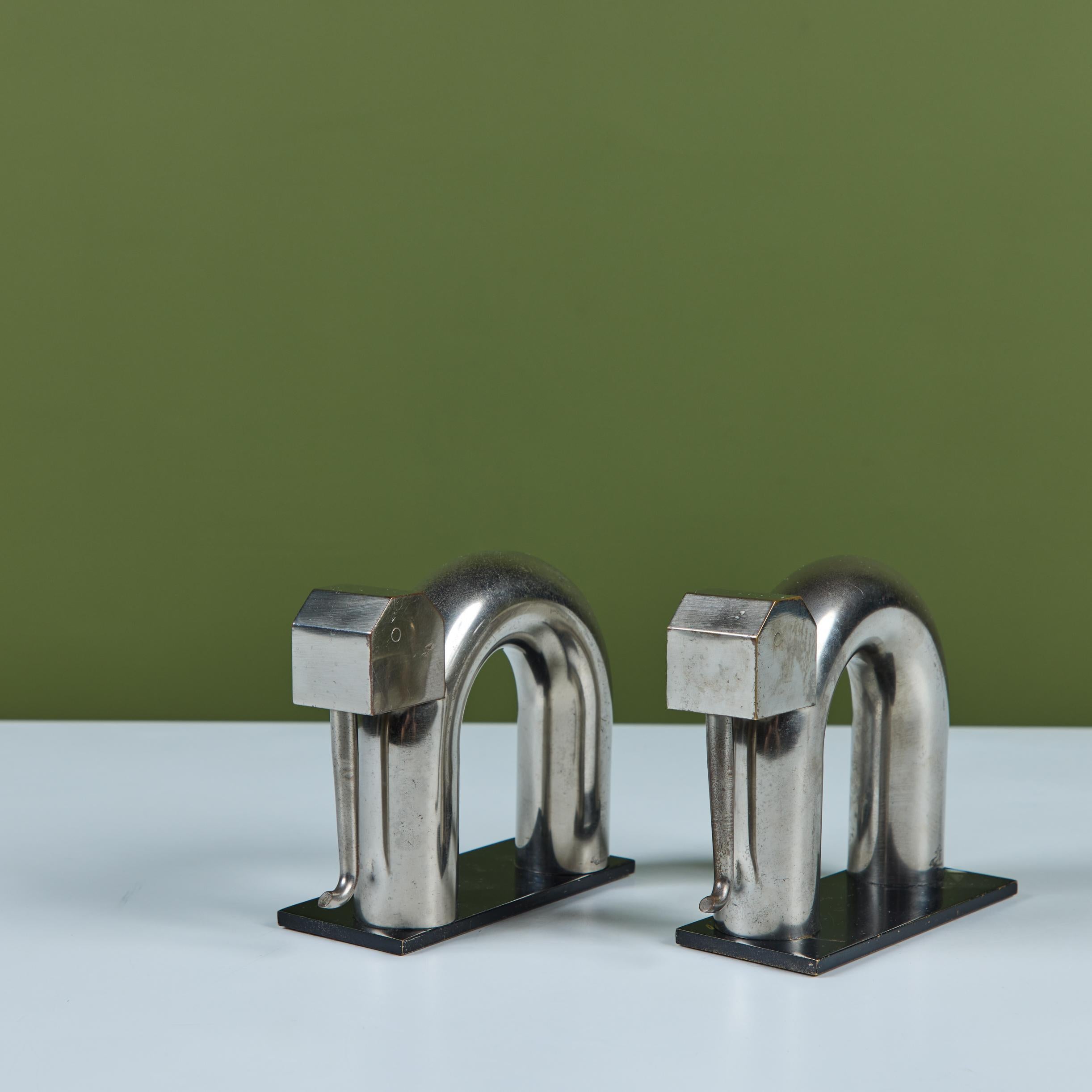 Pair of Chrome Elephant Bookends by Walter von Nessen for Chase USA in vendita 5