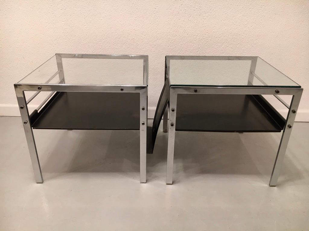 Pair of chrome, glass and aluminum side tables by Willy Guhl produced by Wohnlife, Switzerland, circa 1962
Aluminum magazine rack can be hanged to one or both table
Very good condition. One glass tabletop is thicker than the other.
Each table is: