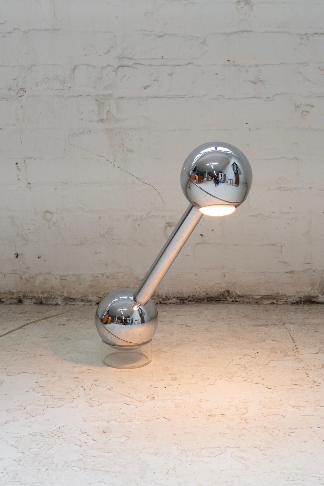 Pair of Chrome John Mascheroni Barbell Lamps In Good Condition For Sale In Chicago, IL