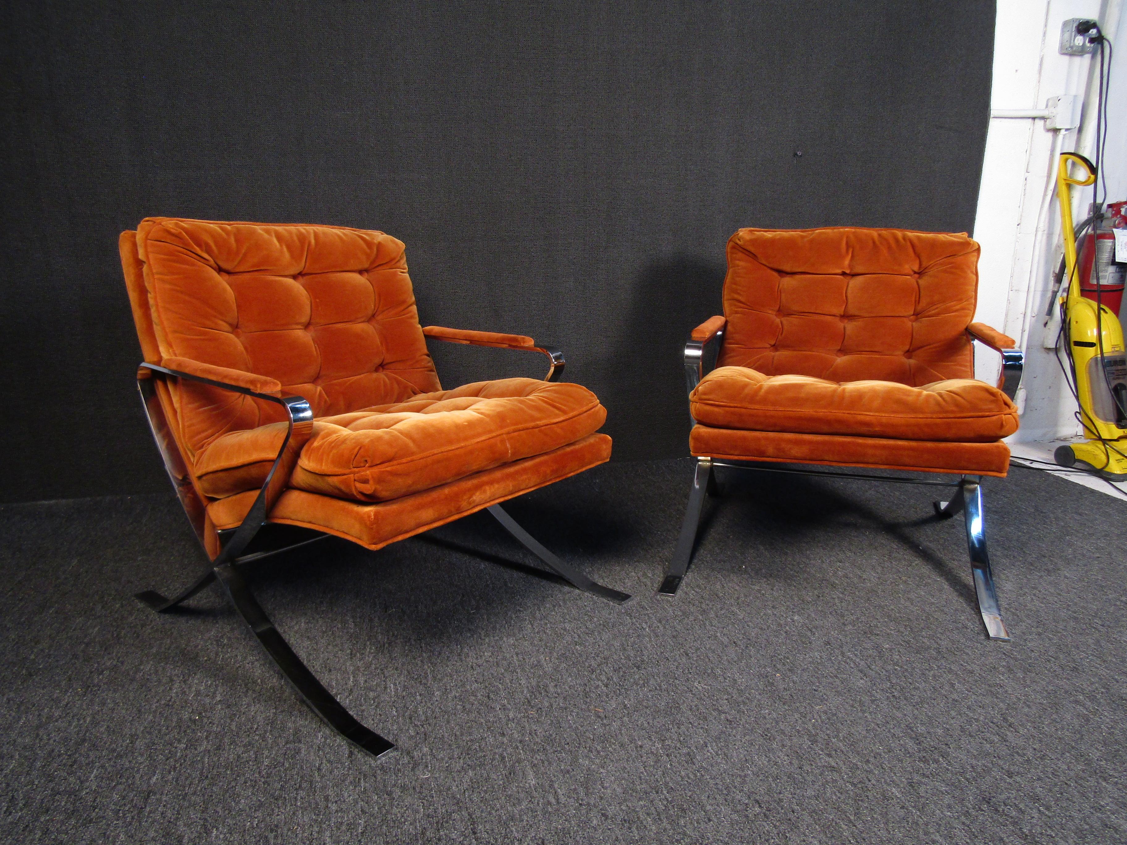 Pair of Chrome Lounge Chairs in Style of Milo Baumann 2