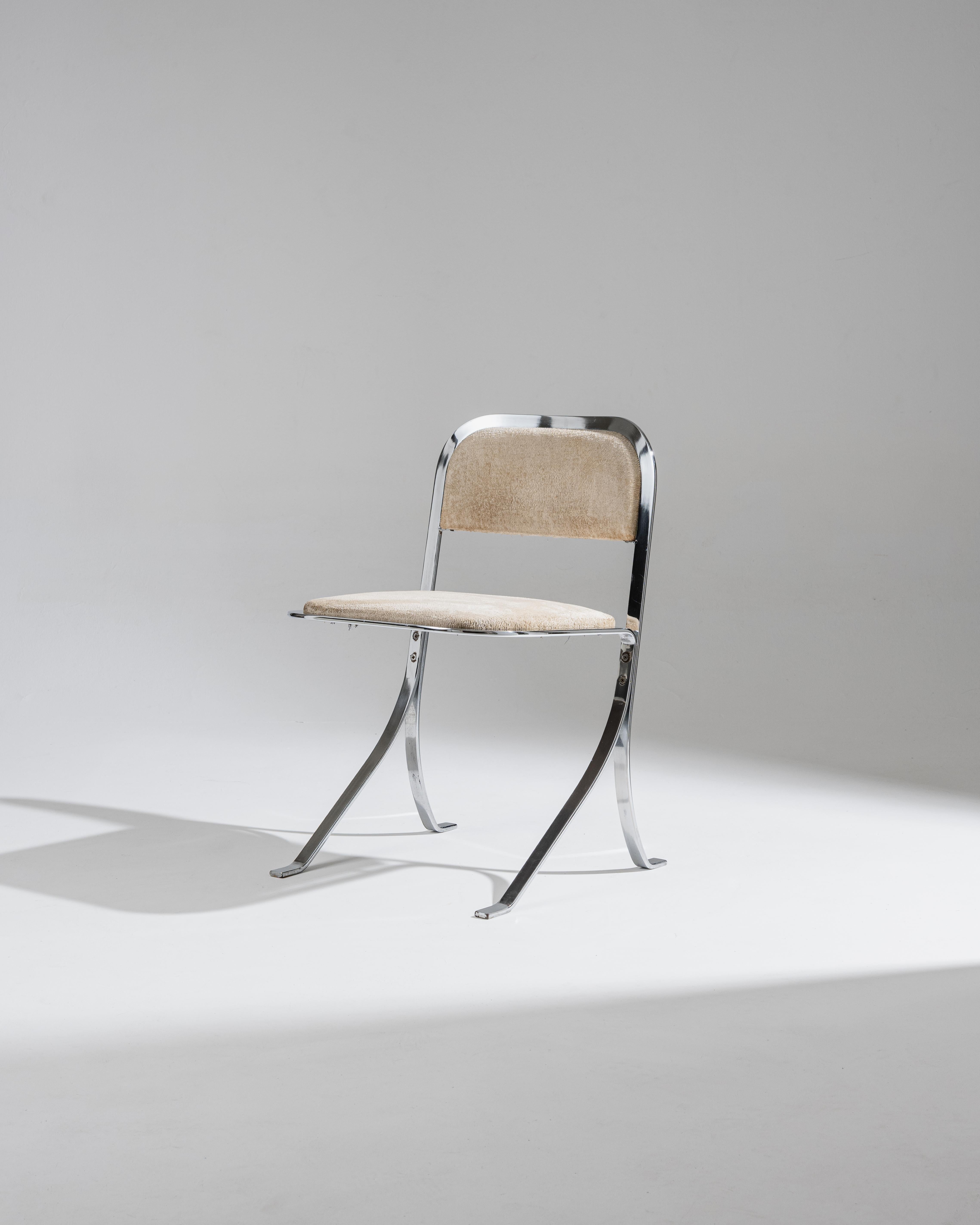 Mid-Century moderno Coppia di sedie in metallo cromato e velluto, anni '70 in vendita