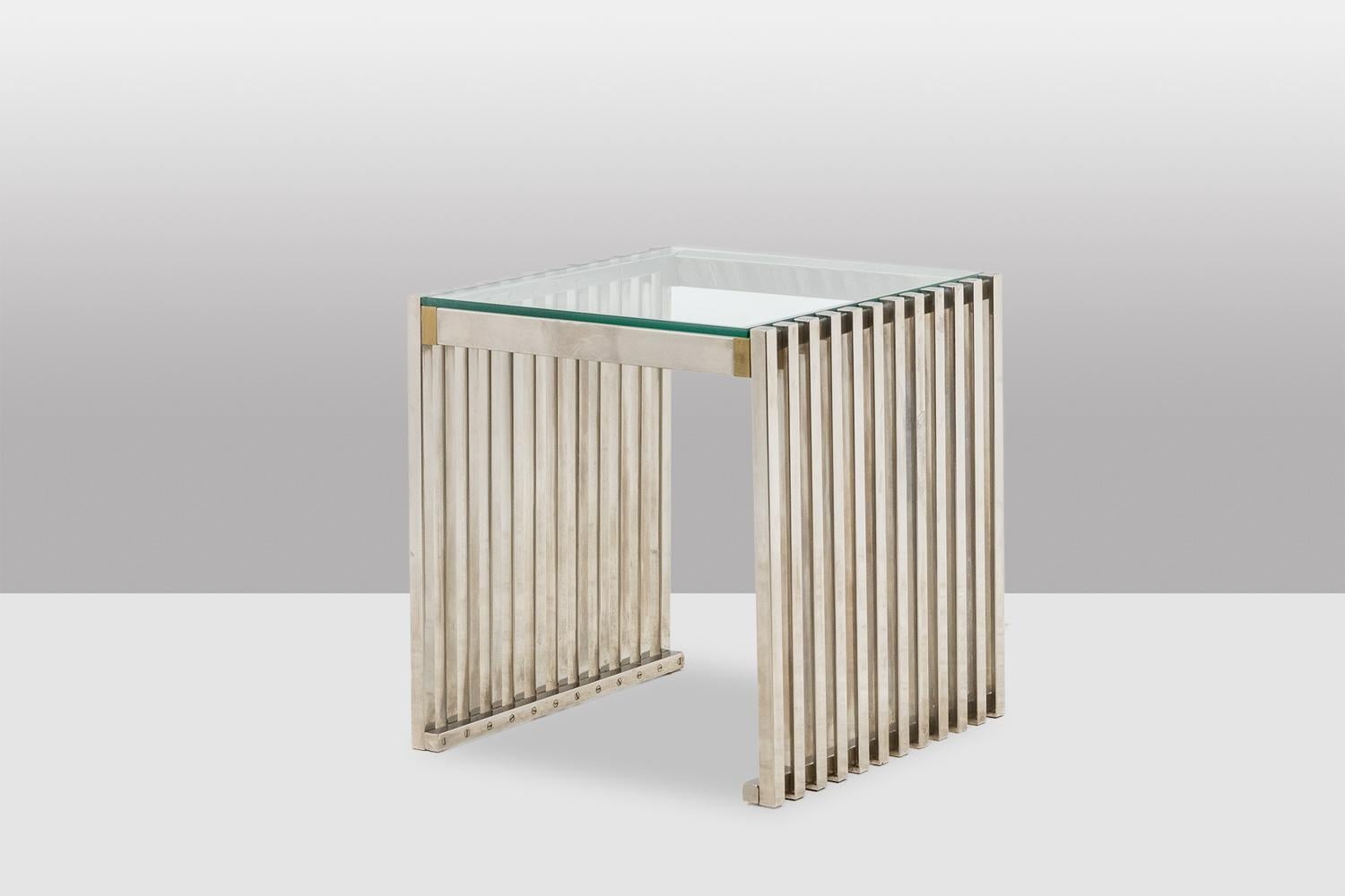 European Pair of chrome-plated metal end tables or bedside tables. 1970s. For Sale