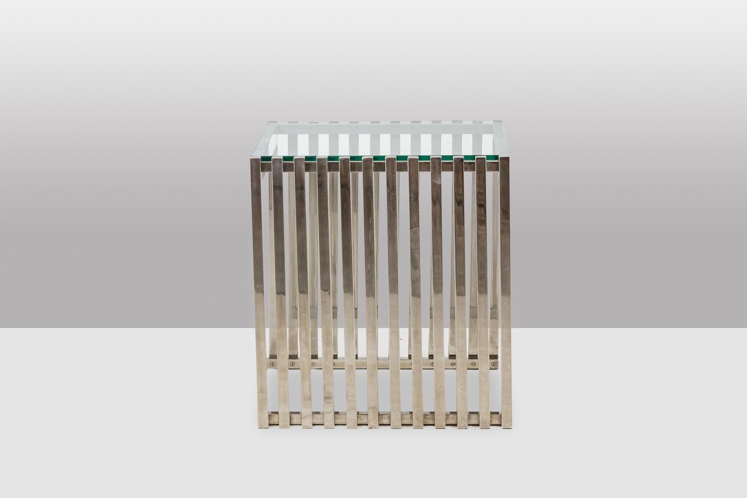 Plated Pair of chrome-plated metal end tables or bedside tables. 1970s. For Sale
