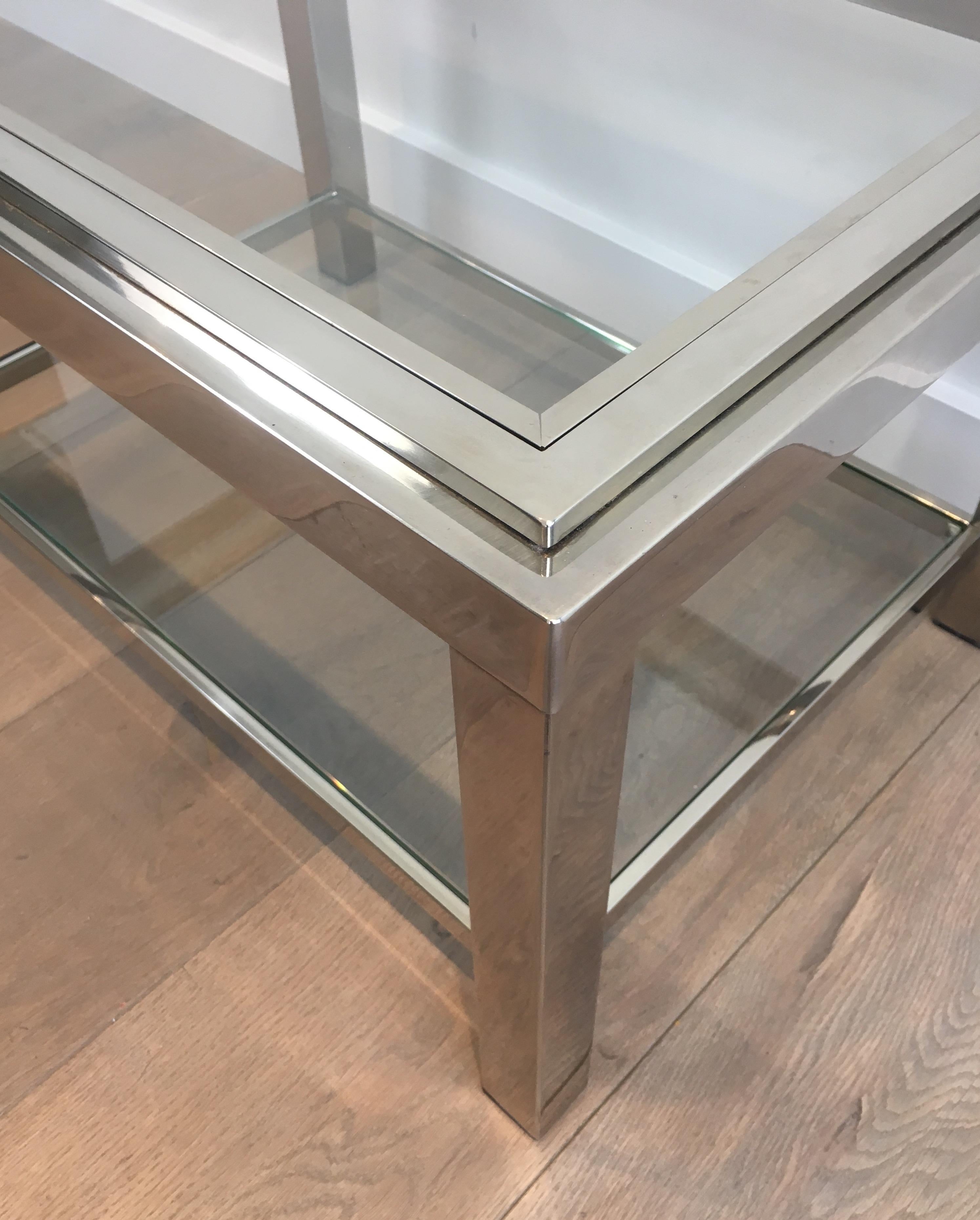 Paire de tables d'appoint chromées en vente 3