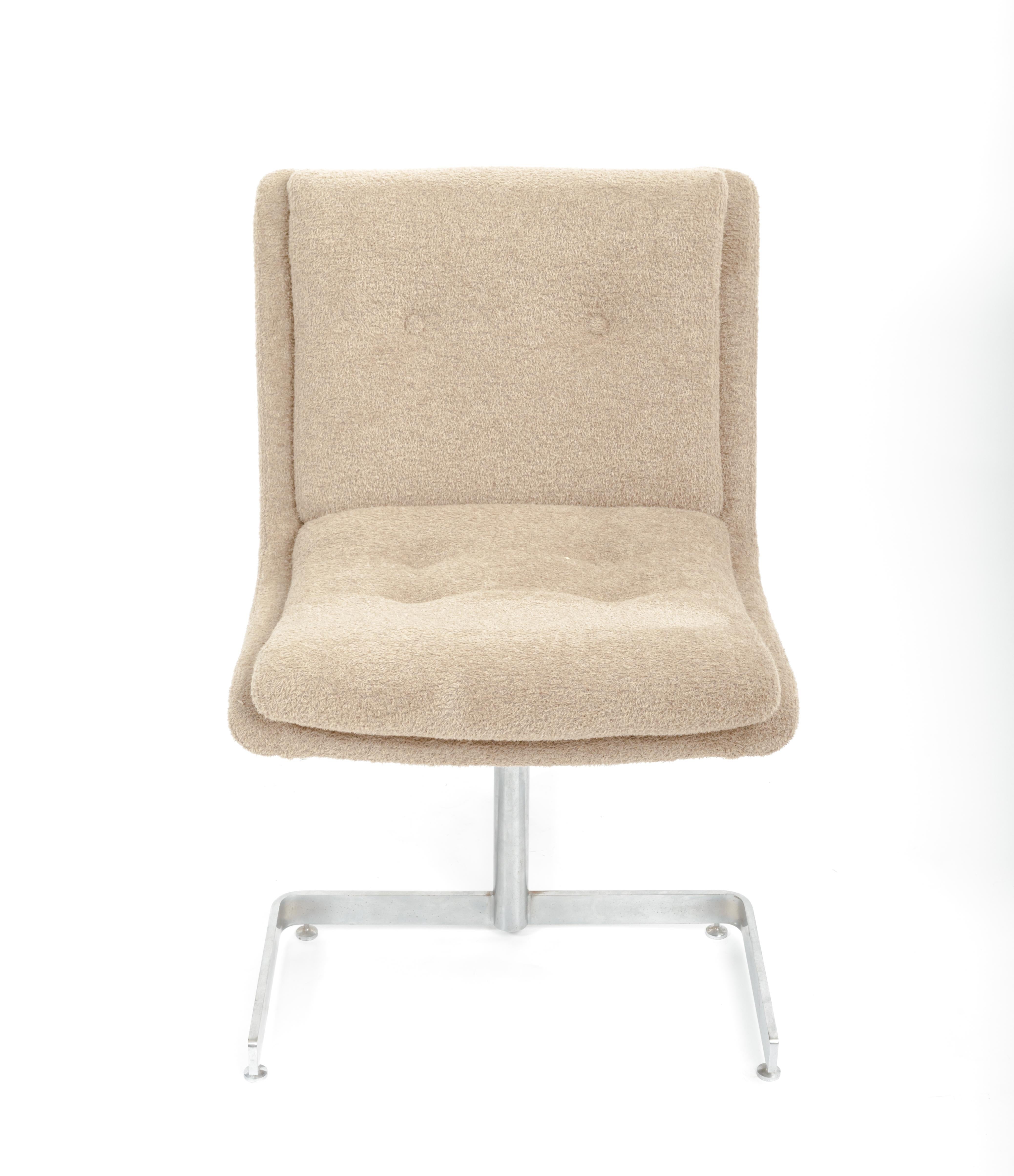 Pair of Chrome Steel and Cream Bouclé Lounge Chairs by Raphael Raffel, France For Sale 3