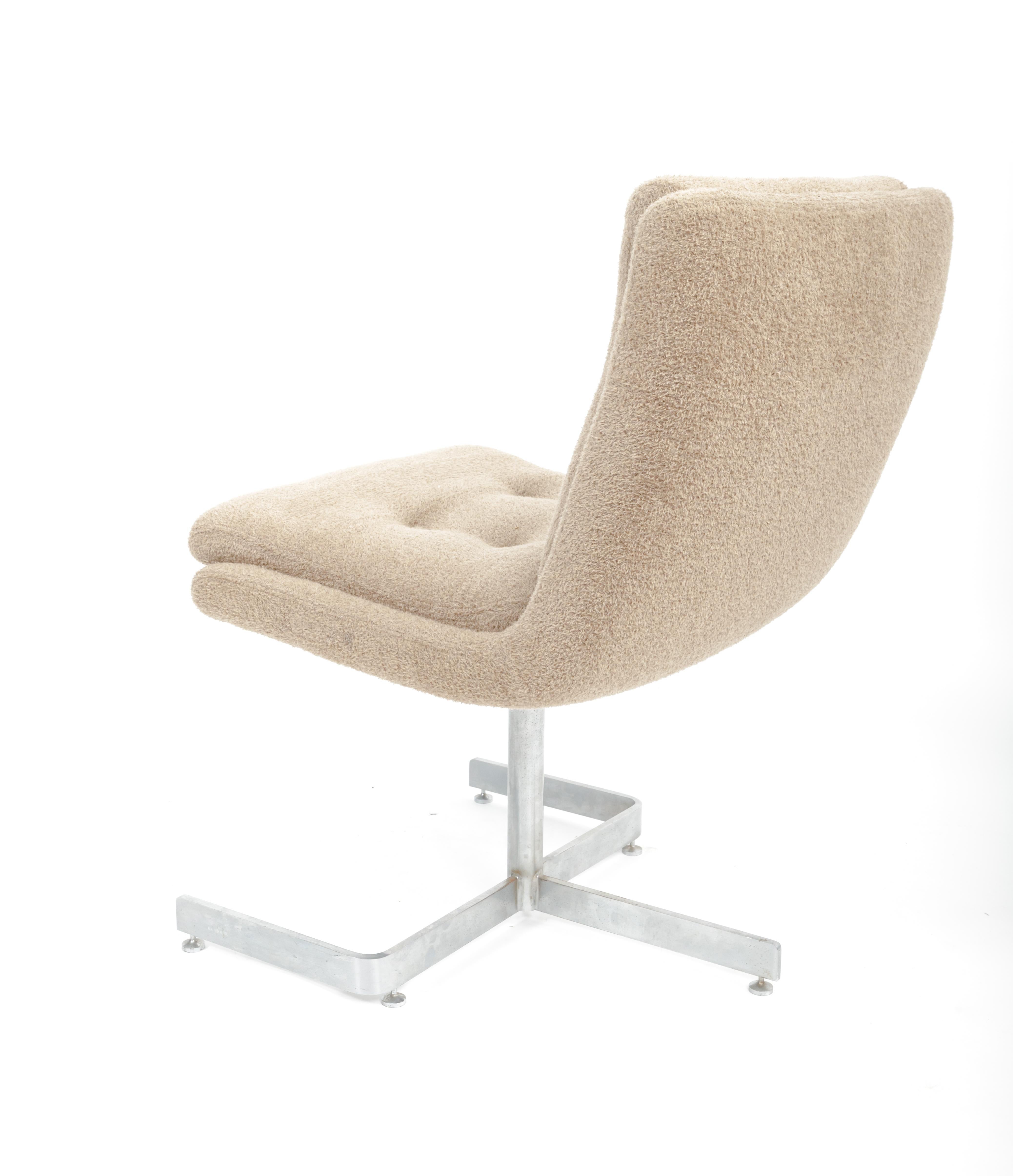 Pair of Chrome Steel and Cream Bouclé Lounge Chairs by Raphael Raffel, France In Excellent Condition For Sale In New York City, NY