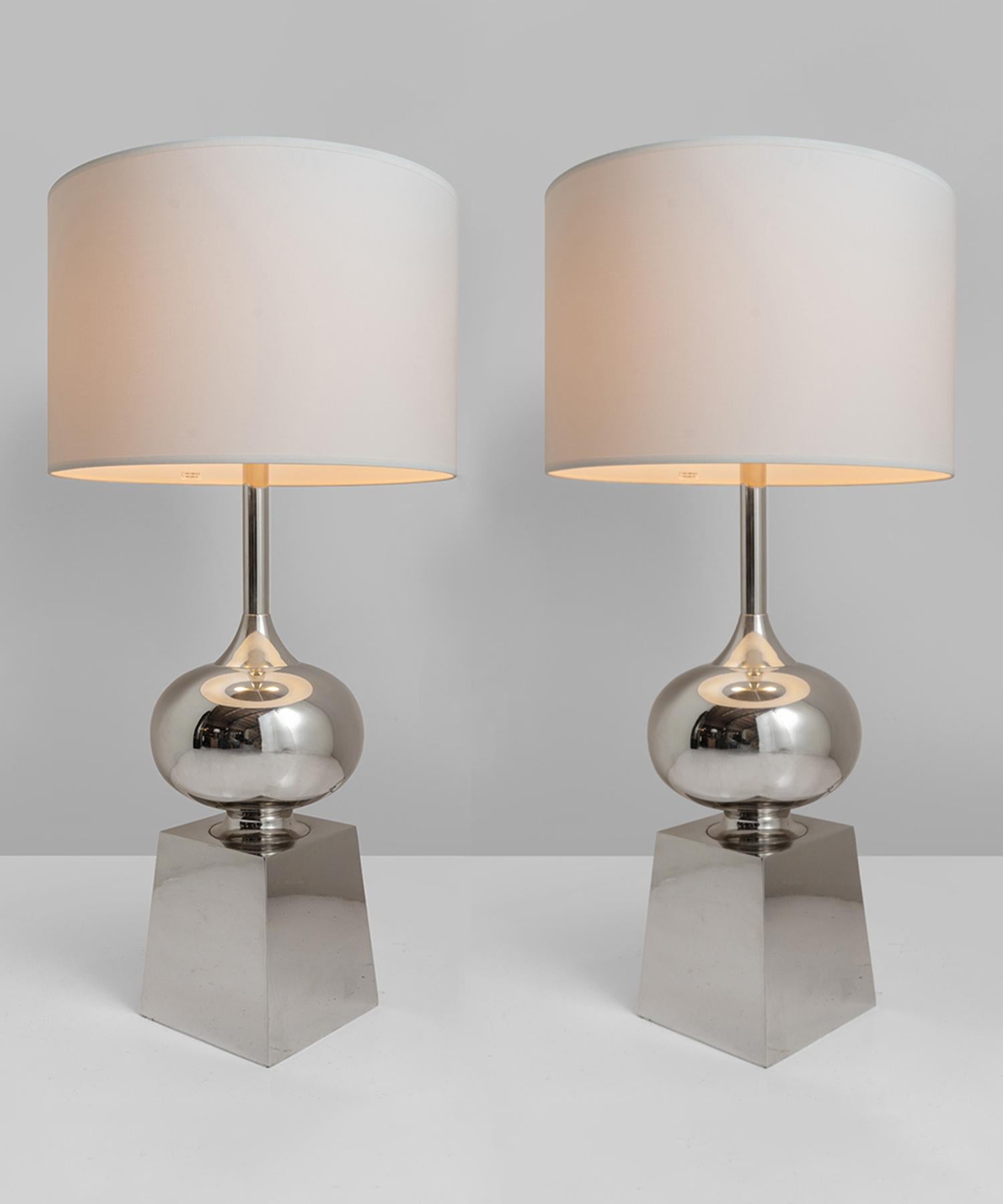 Dynamic form, with new linen shade.
  