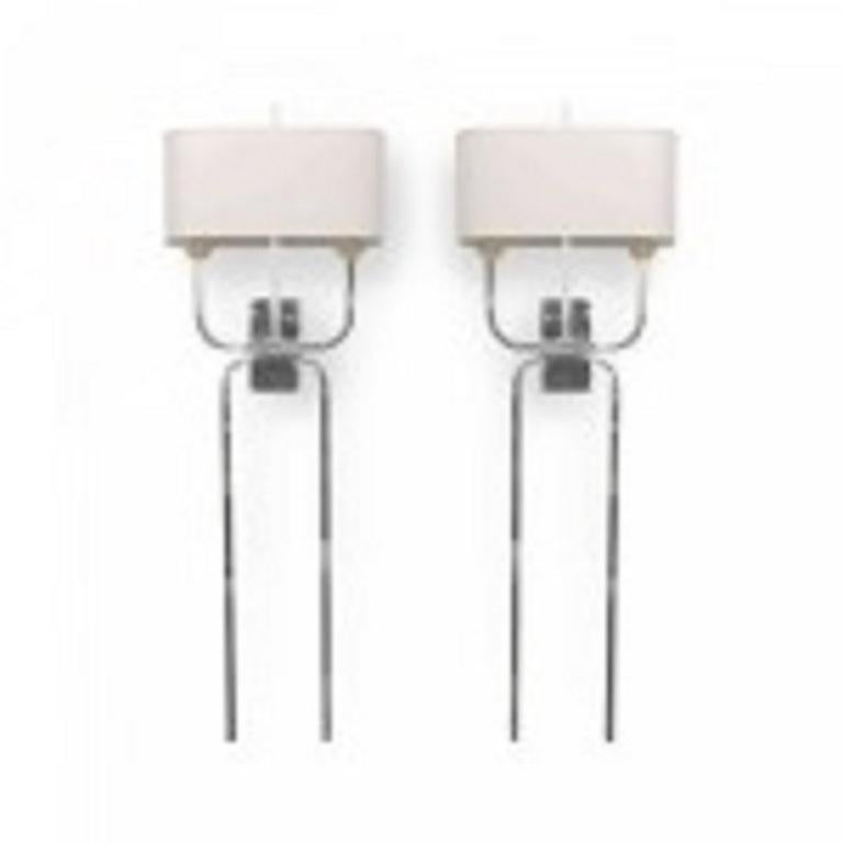 Inconnu Paire d'appliques murales en chrome, style Tommi Parzinger en vente