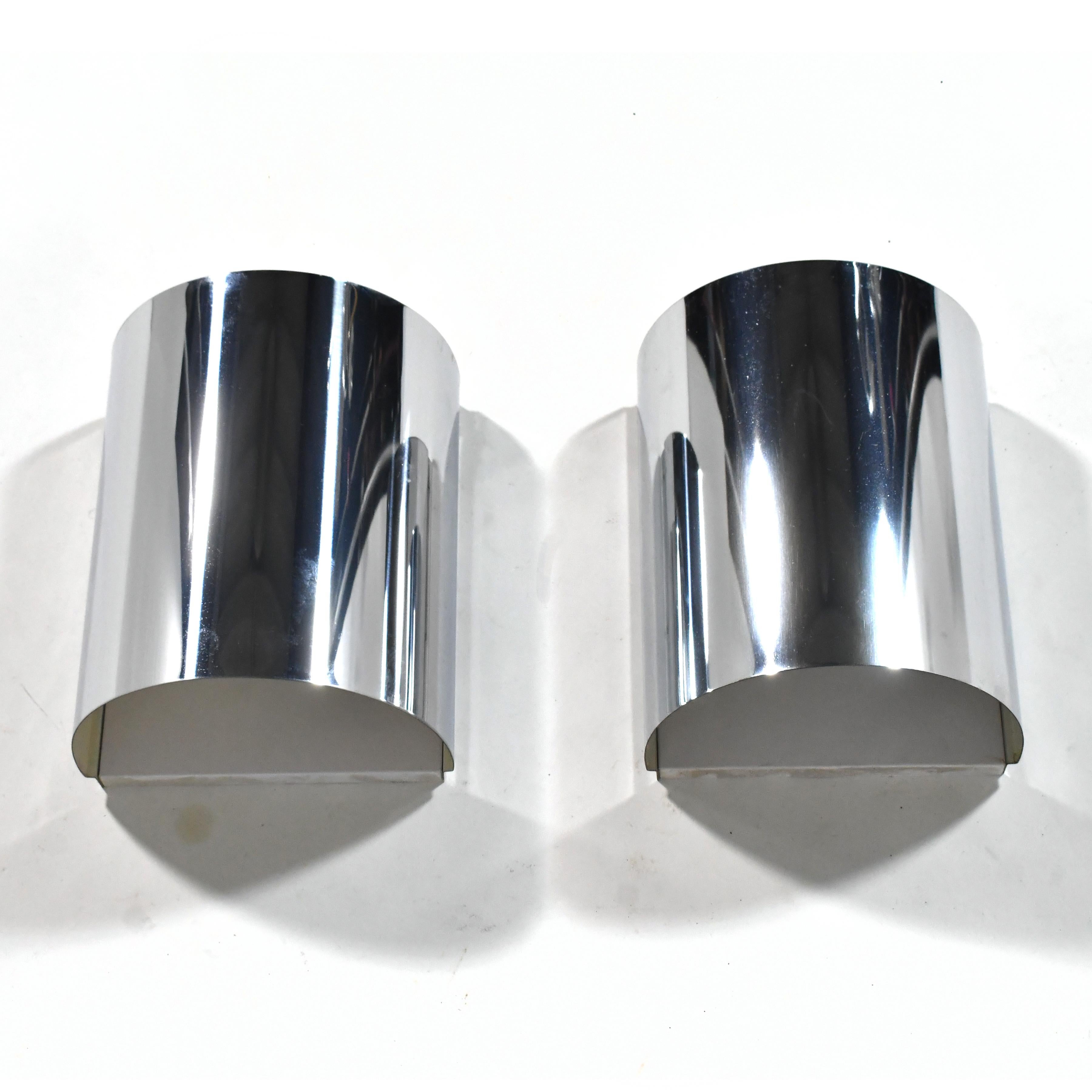 Plated Minimalist Pair of Chrome Wall Sconces in the Manner of Jere For Sale
