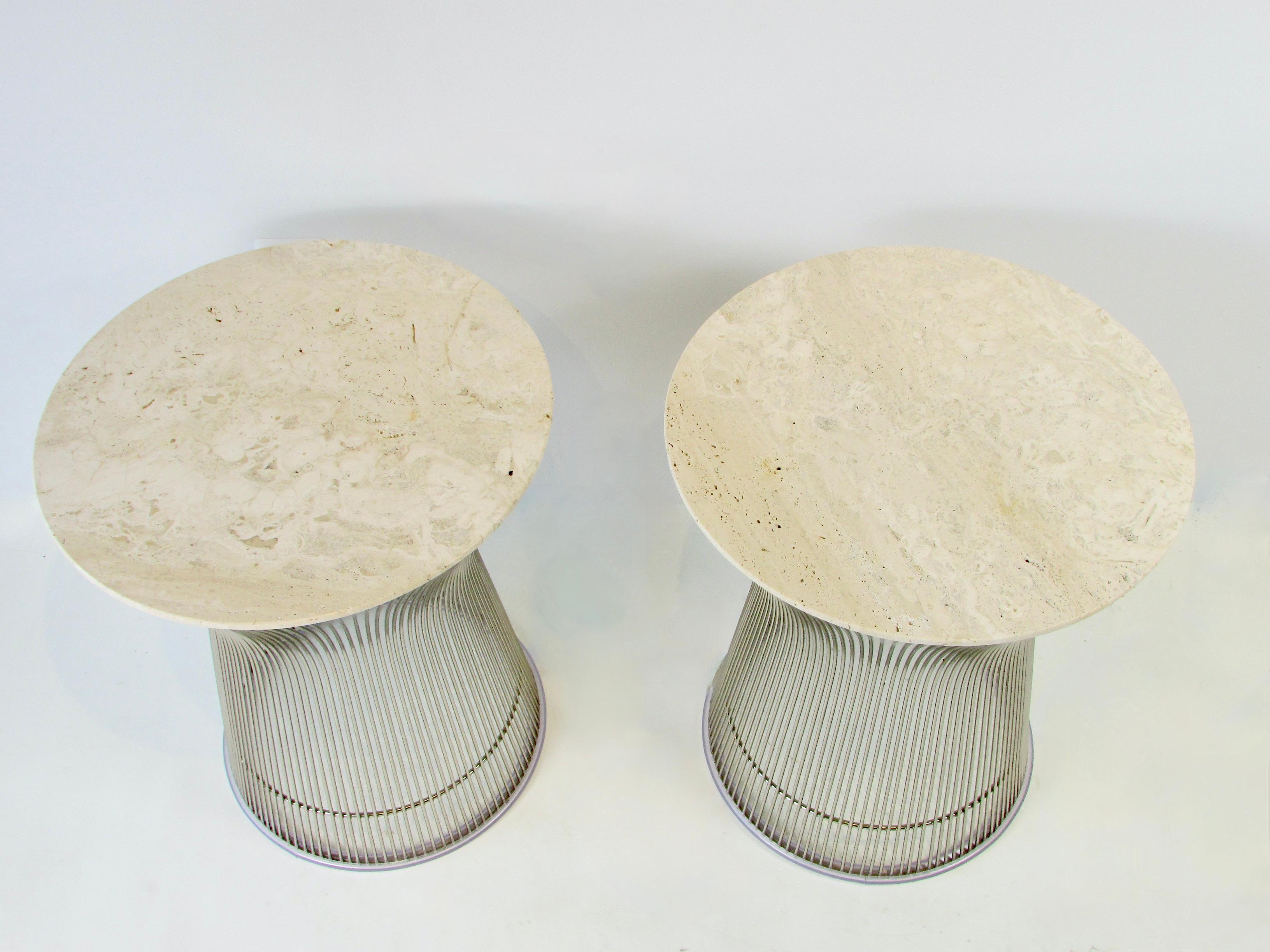 Paar verchromte Warren Planter Knoll-Tische mit maßgefertigten Travertin-Marmorplatten (Moderne der Mitte des Jahrhunderts)