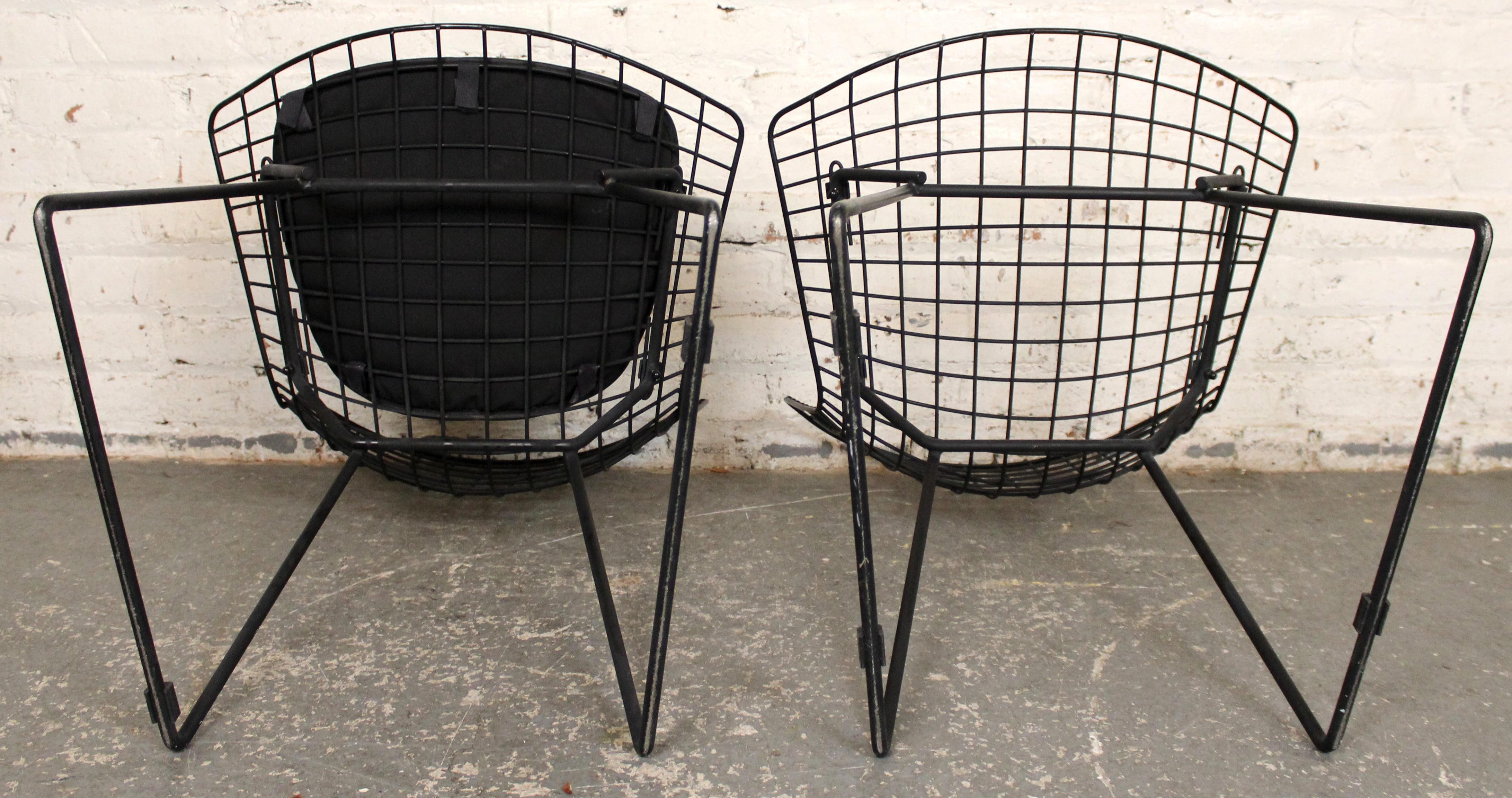 Pair of Chrome Wire Dining Chairs in the Style of Bertoia for Knoll en vente 2