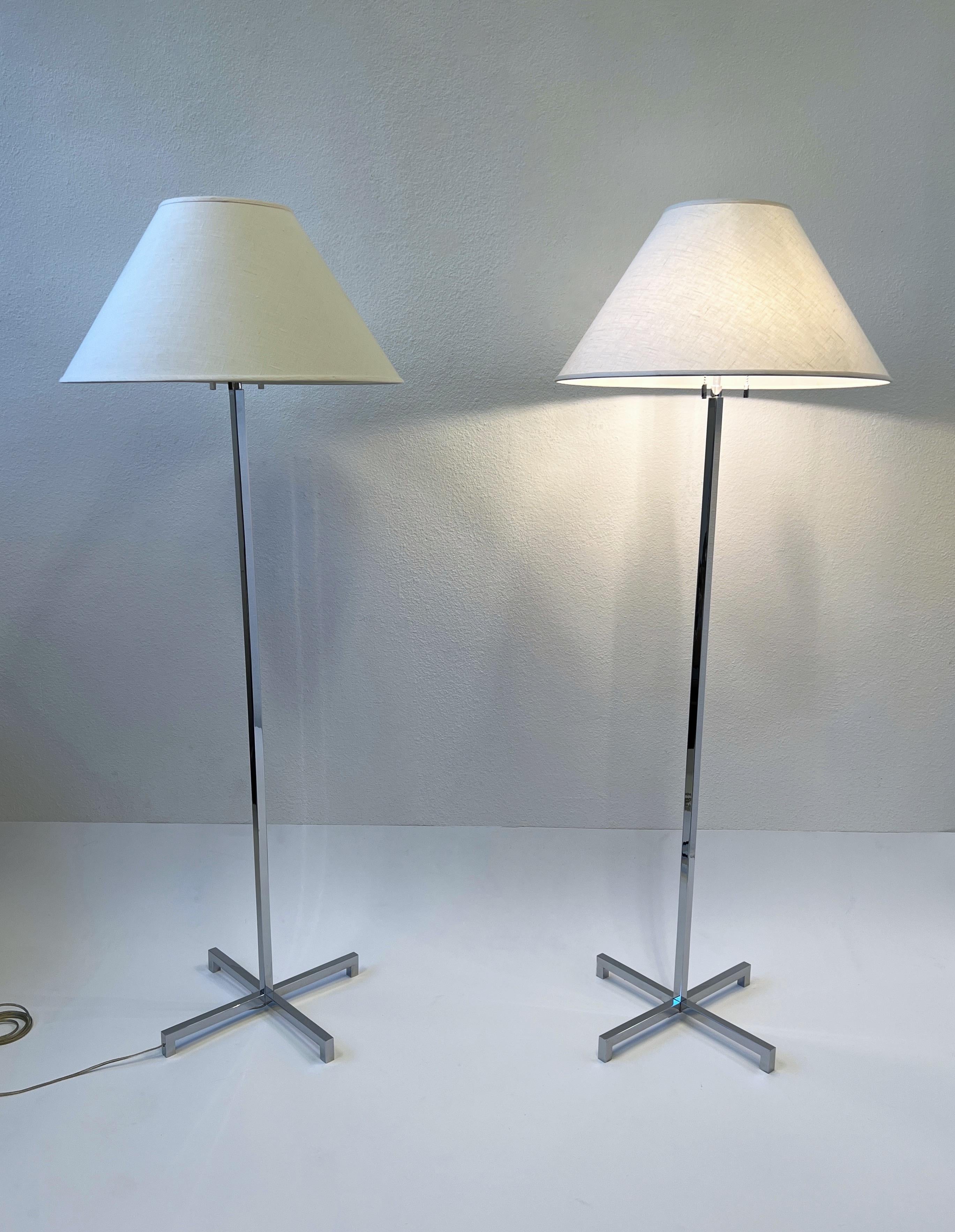 Polished Pair of Chrome X Base Floor Lamps by Robsjohn Gibbings for Hansen Lighting  For Sale