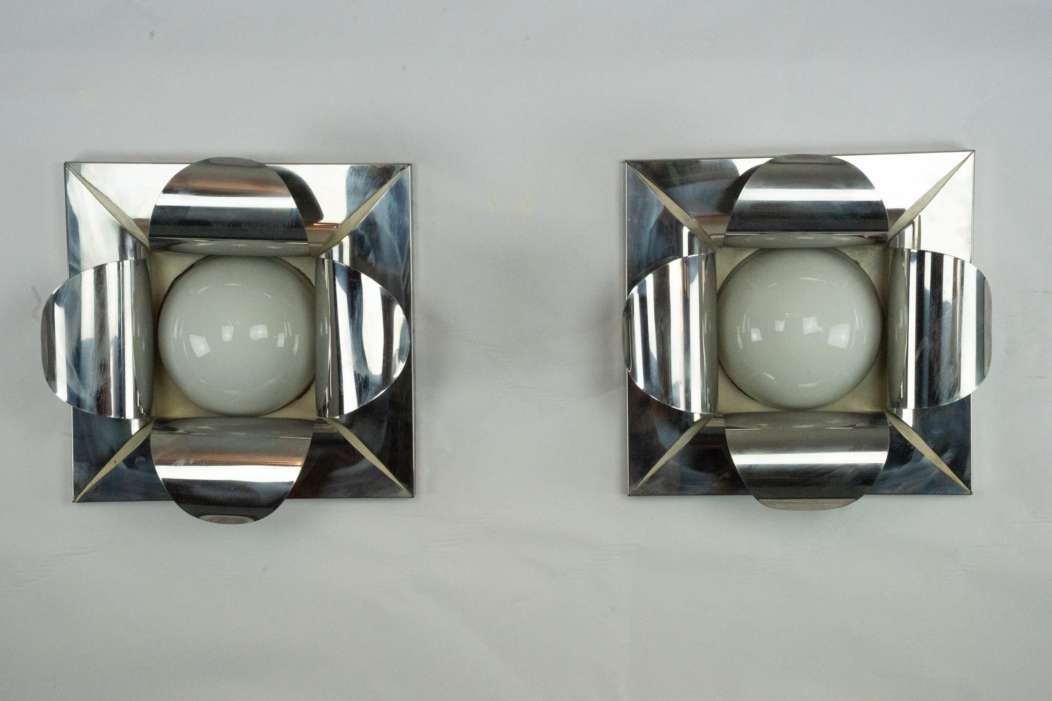 Paire de plafonniers ou d'appliques chromés de Goffredo Reggiani. Italie 1970 en vente 7