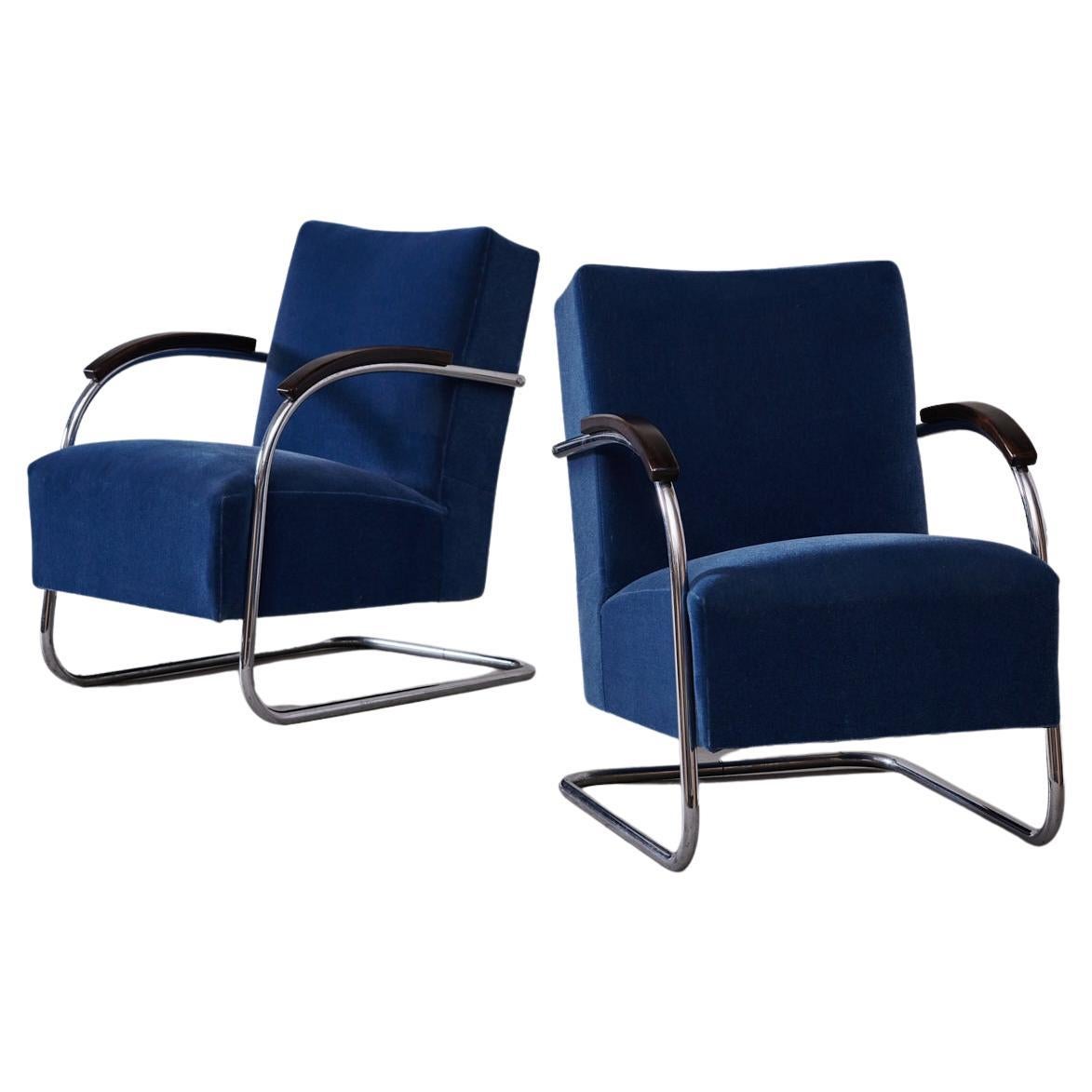 Paire de fauteuils cantilever Art déco en acier tubulaire chromé et mohair bleu neuf  en vente