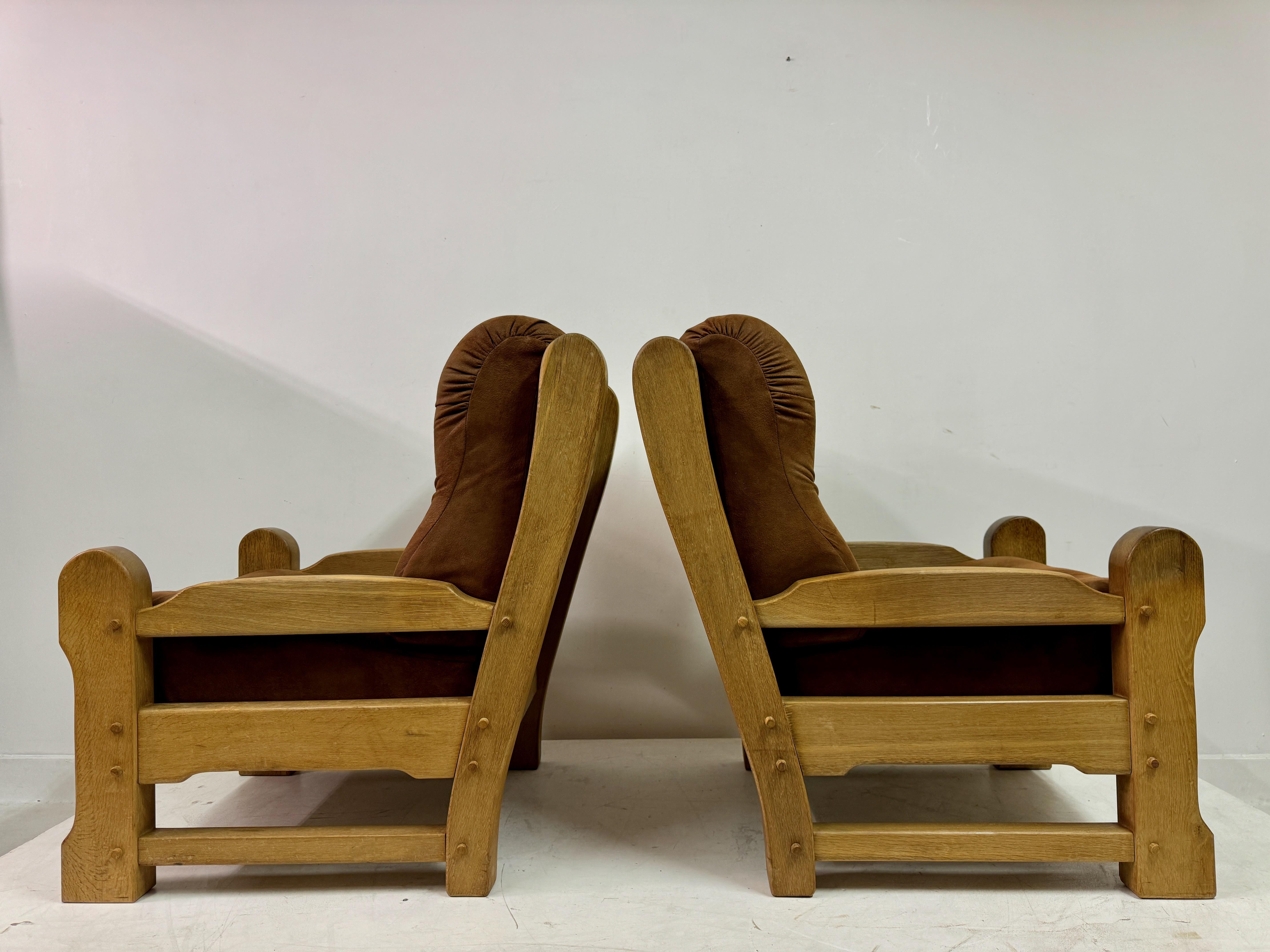 Coppia di robuste poltrone brutaliste degli anni '60 in Oak in vendita 9