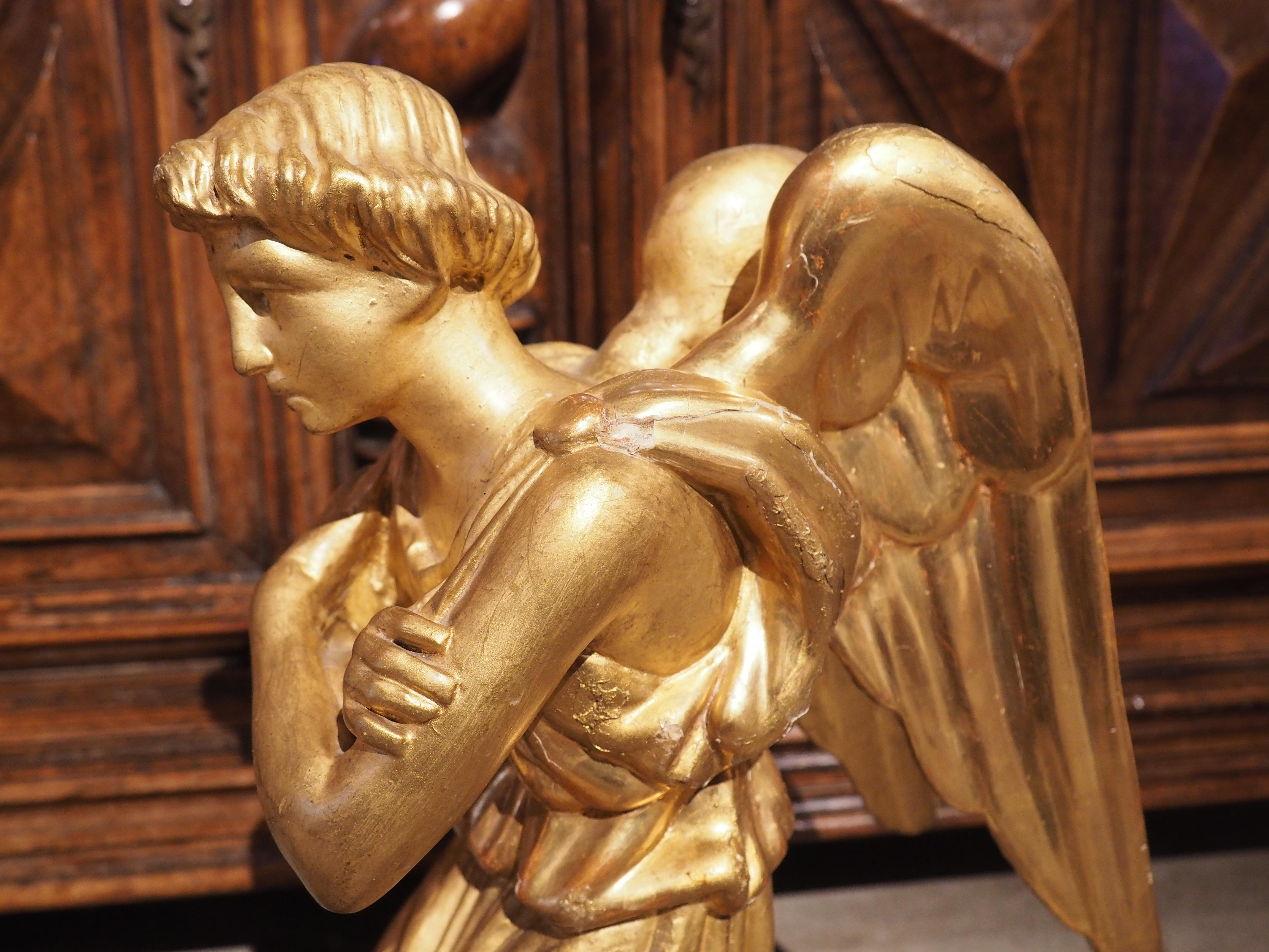Pair of Circa 1800 Giltwood Angels from Italy For Sale 6