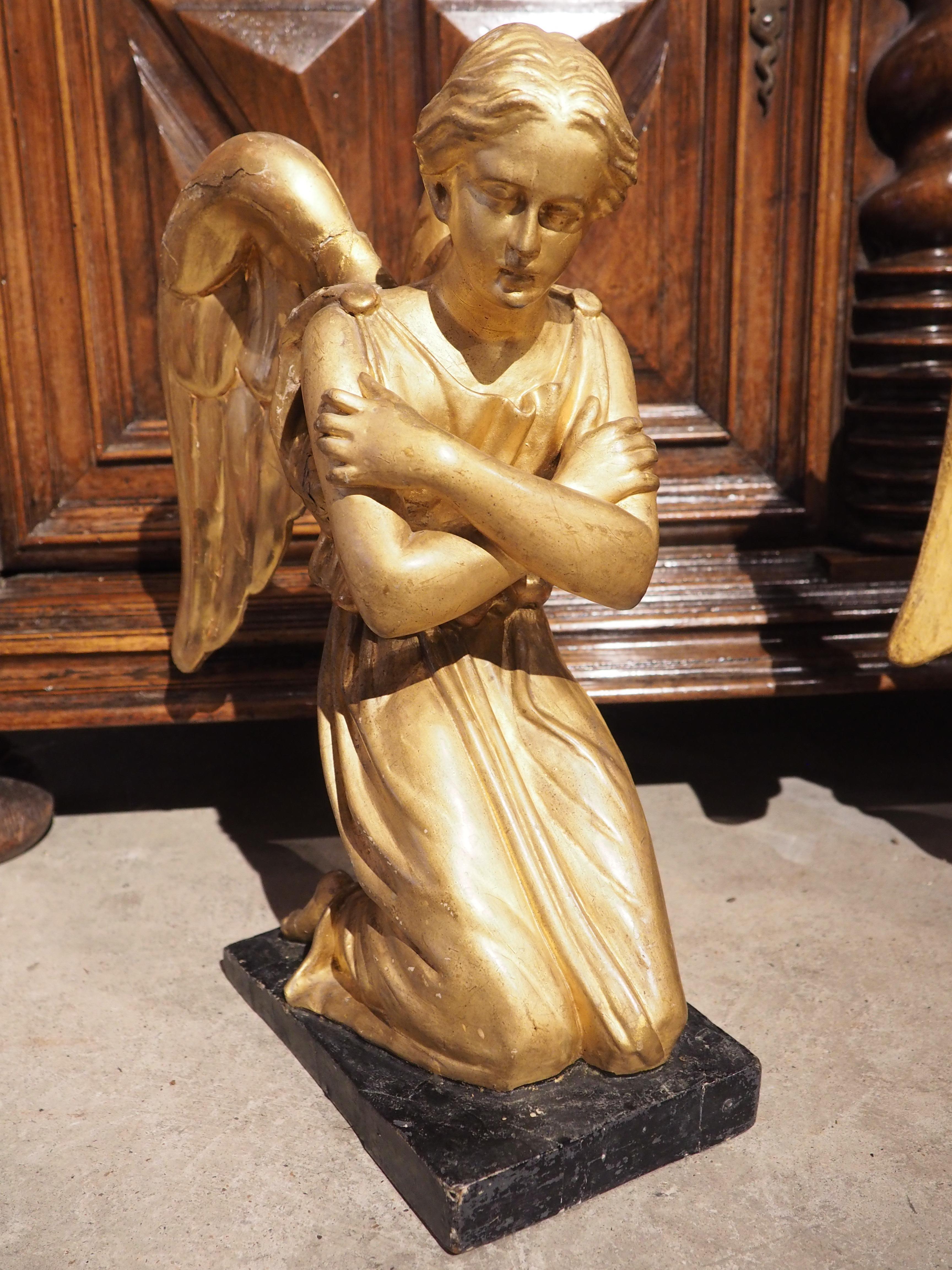 Wood Pair of Circa 1800 Giltwood Angels from Italy For Sale