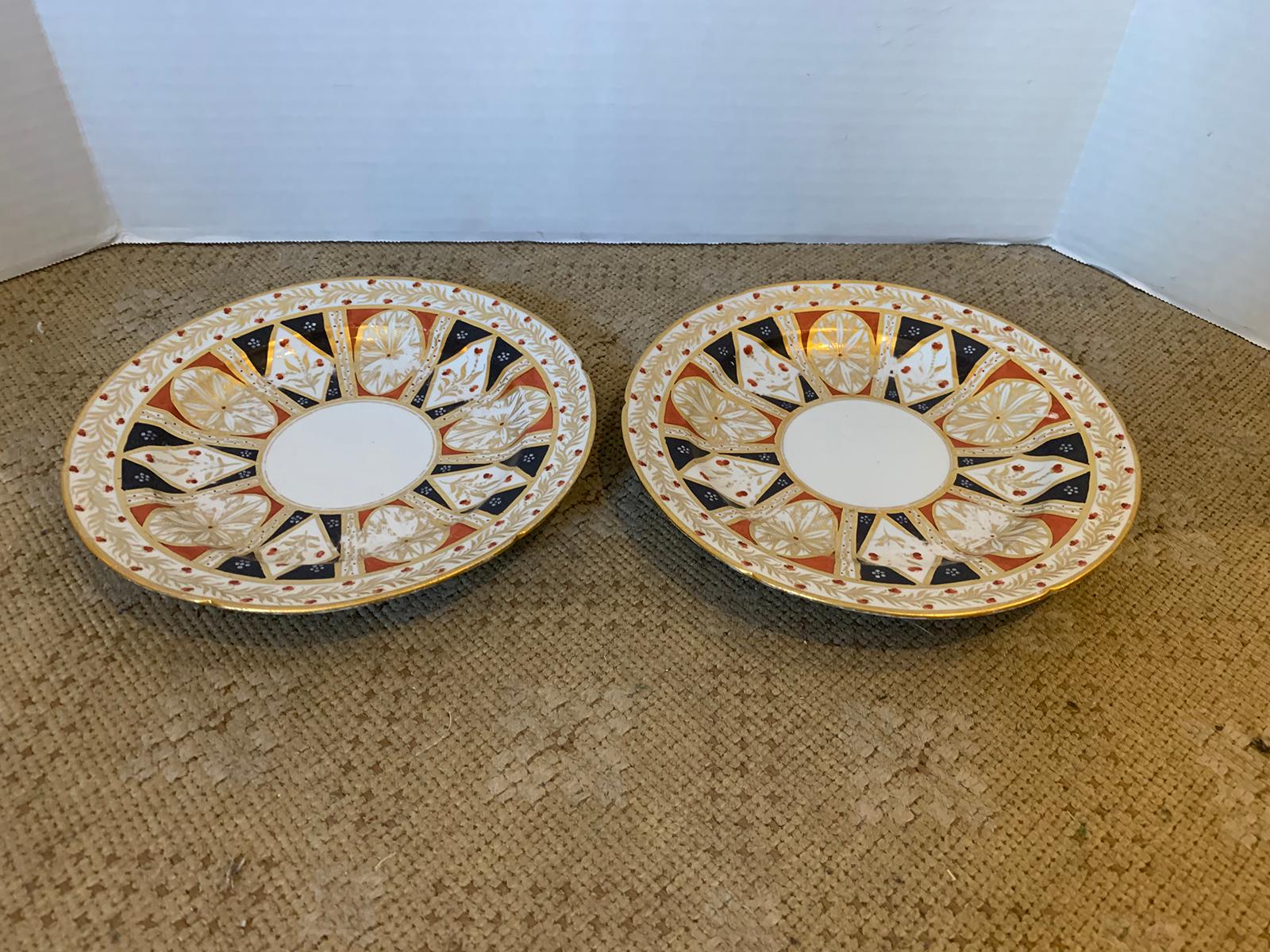 Pair of circa 1810 English Coalport Porcelain Plates with Gilt Detailing For Sale 1