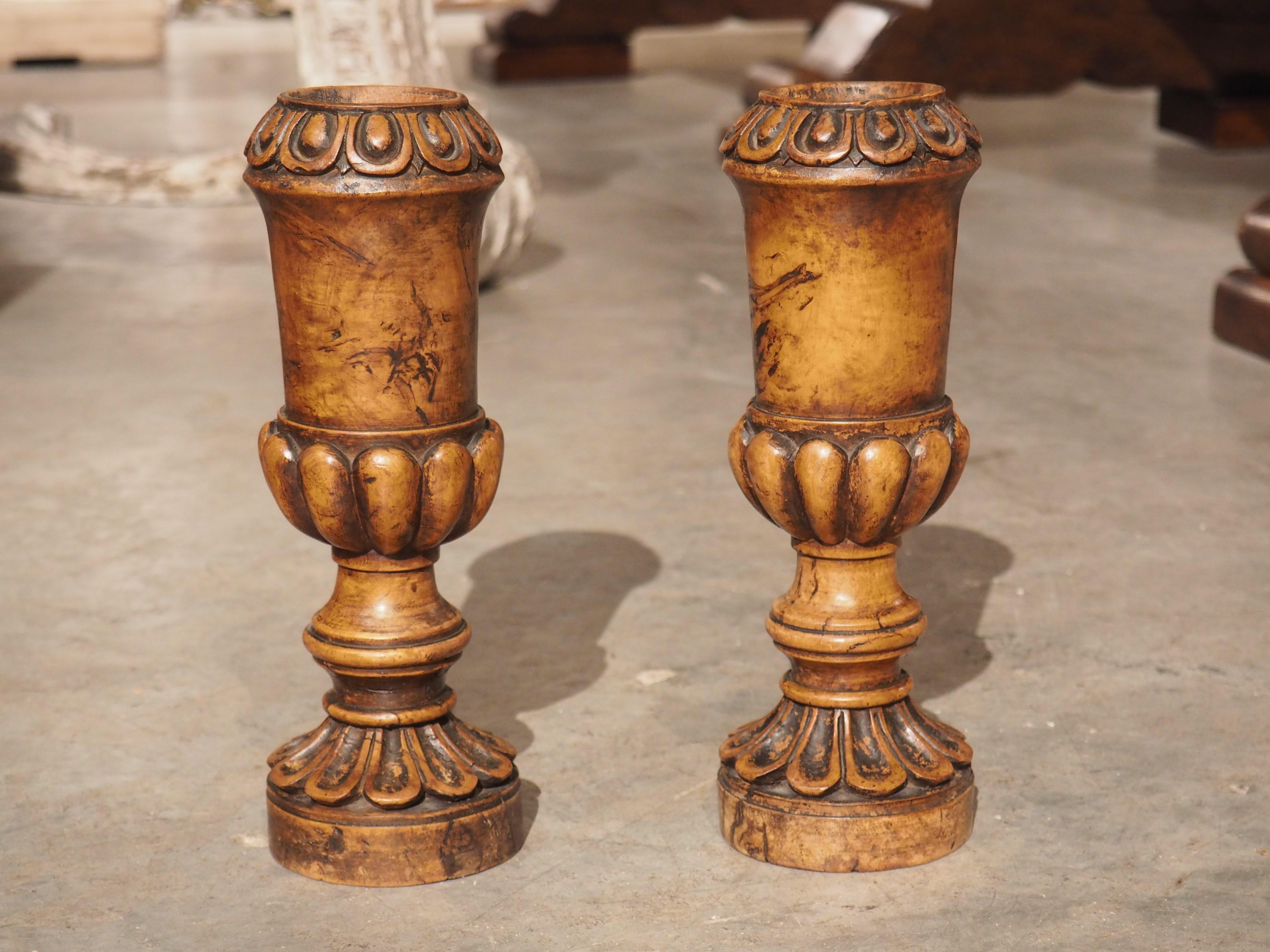 Pair of circa 1820 Carved Walnut Spill Vases from England For Sale 9