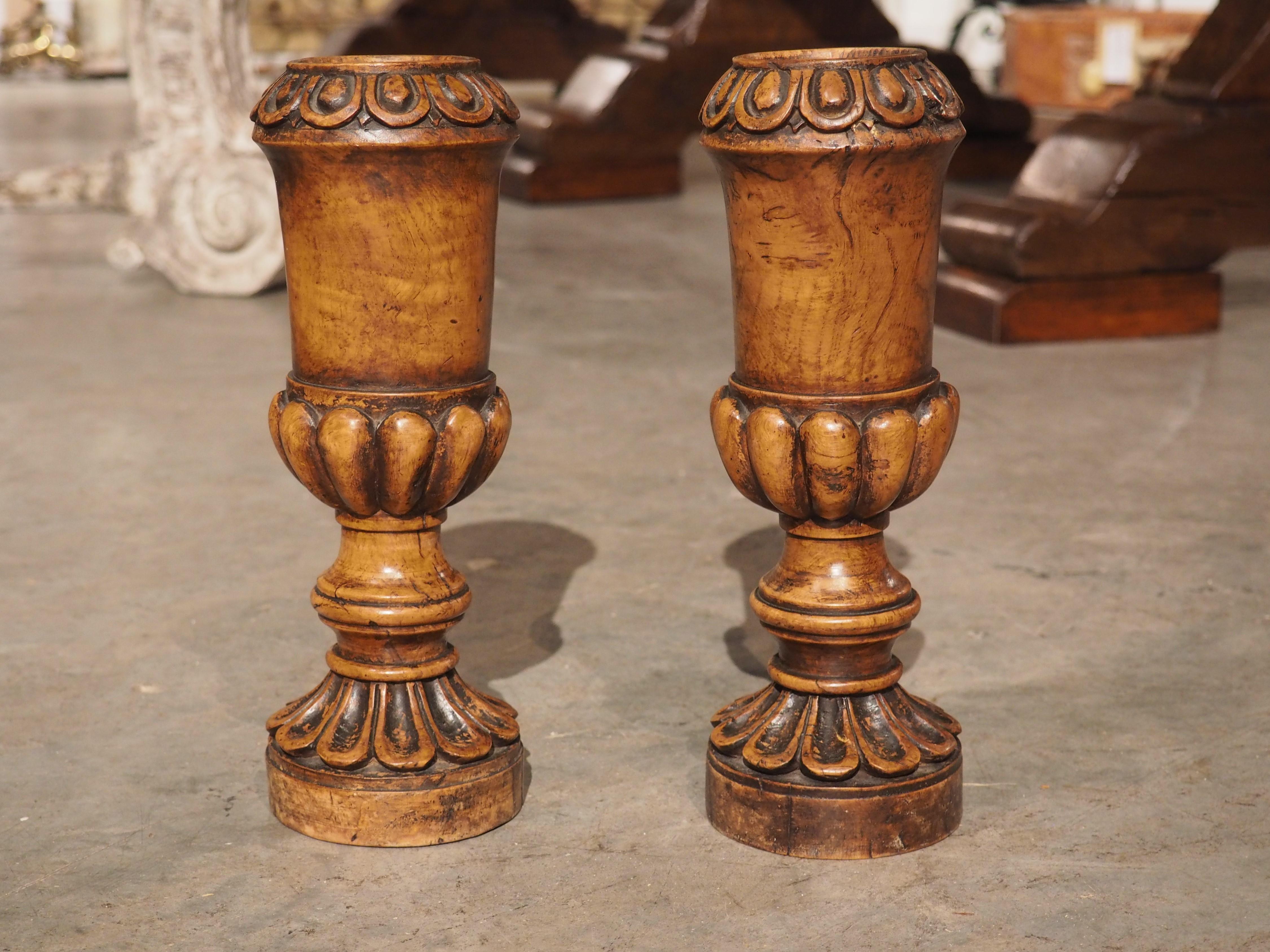 English Pair of circa 1820 Carved Walnut Spill Vases from England For Sale