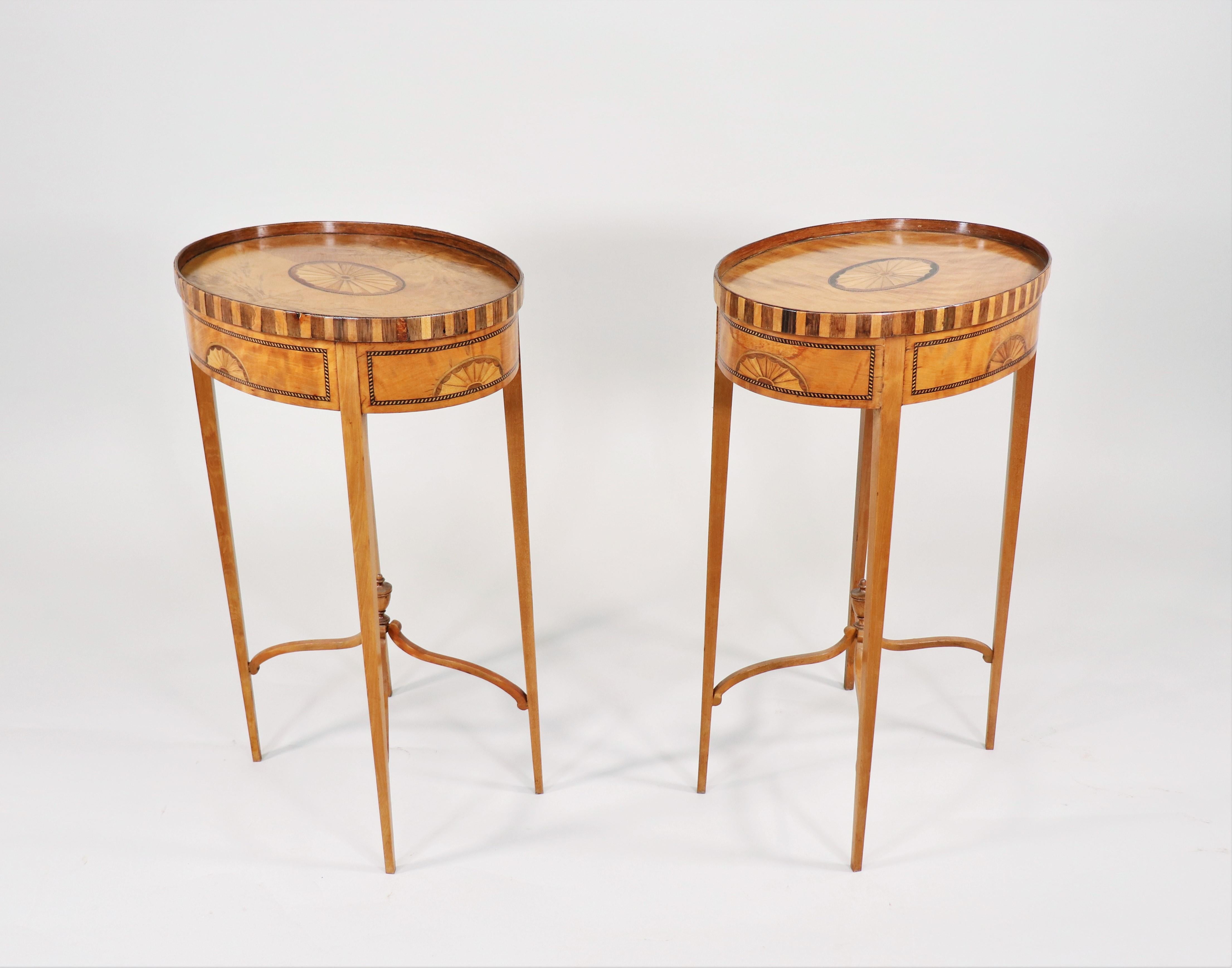Hardwood Pair of Circa 1820 George III Hepplewhite Style Oval Side Tables