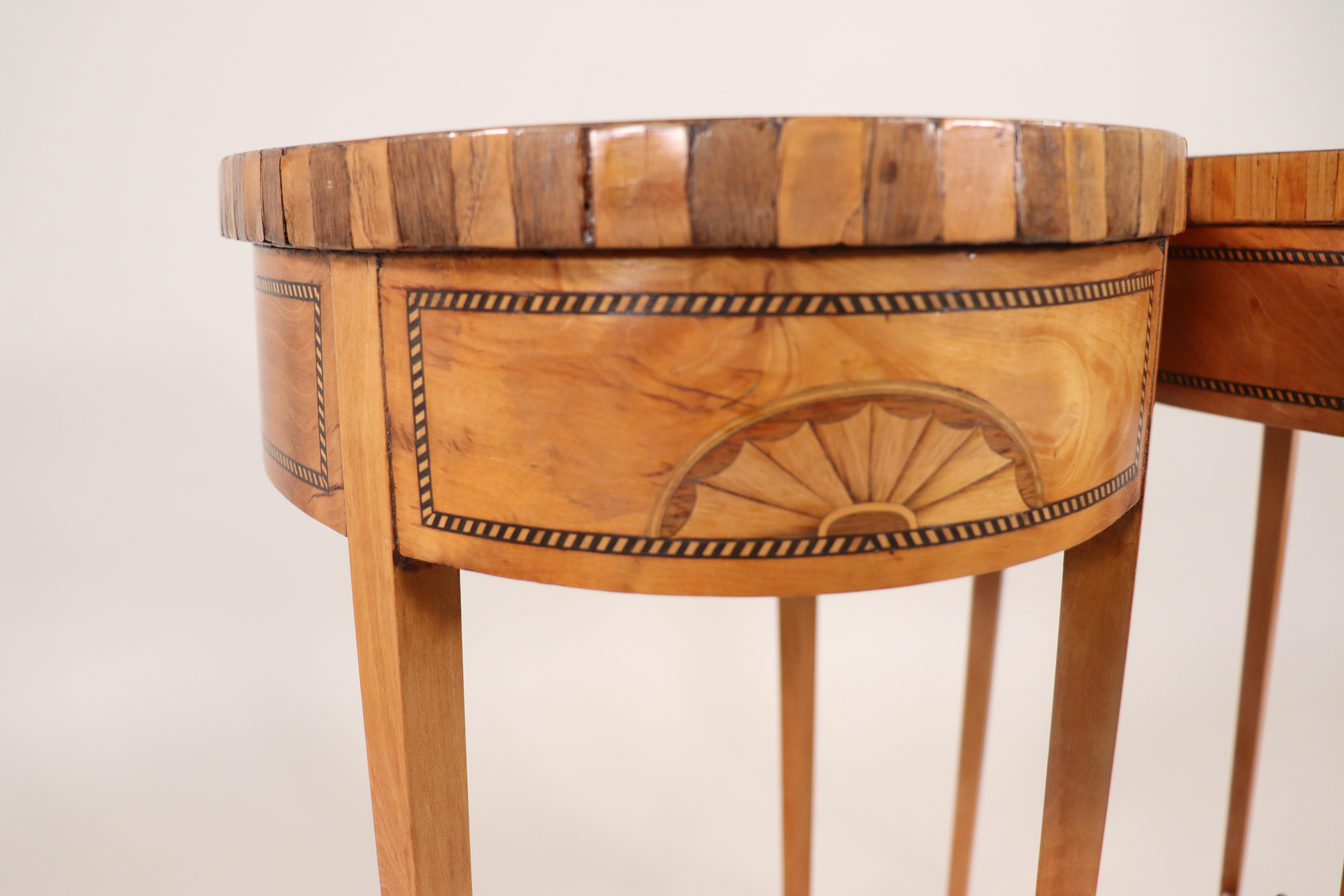 Pair of Circa 1820 George III Hepplewhite Style Oval Side Tables 2
