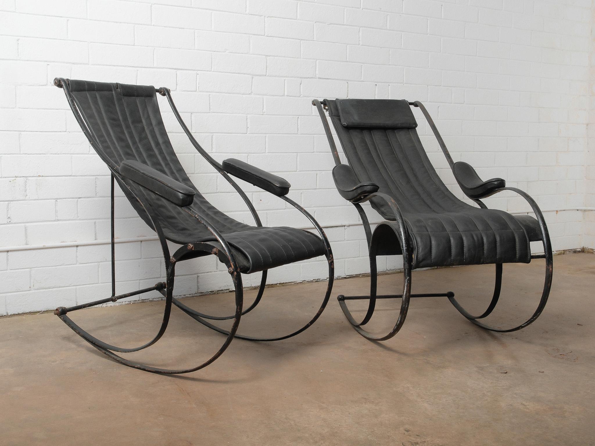 Industriel Pair of Circa 1850 Peter Cooper Black Leather Rocking Chairs for R.W. Winfield en vente
