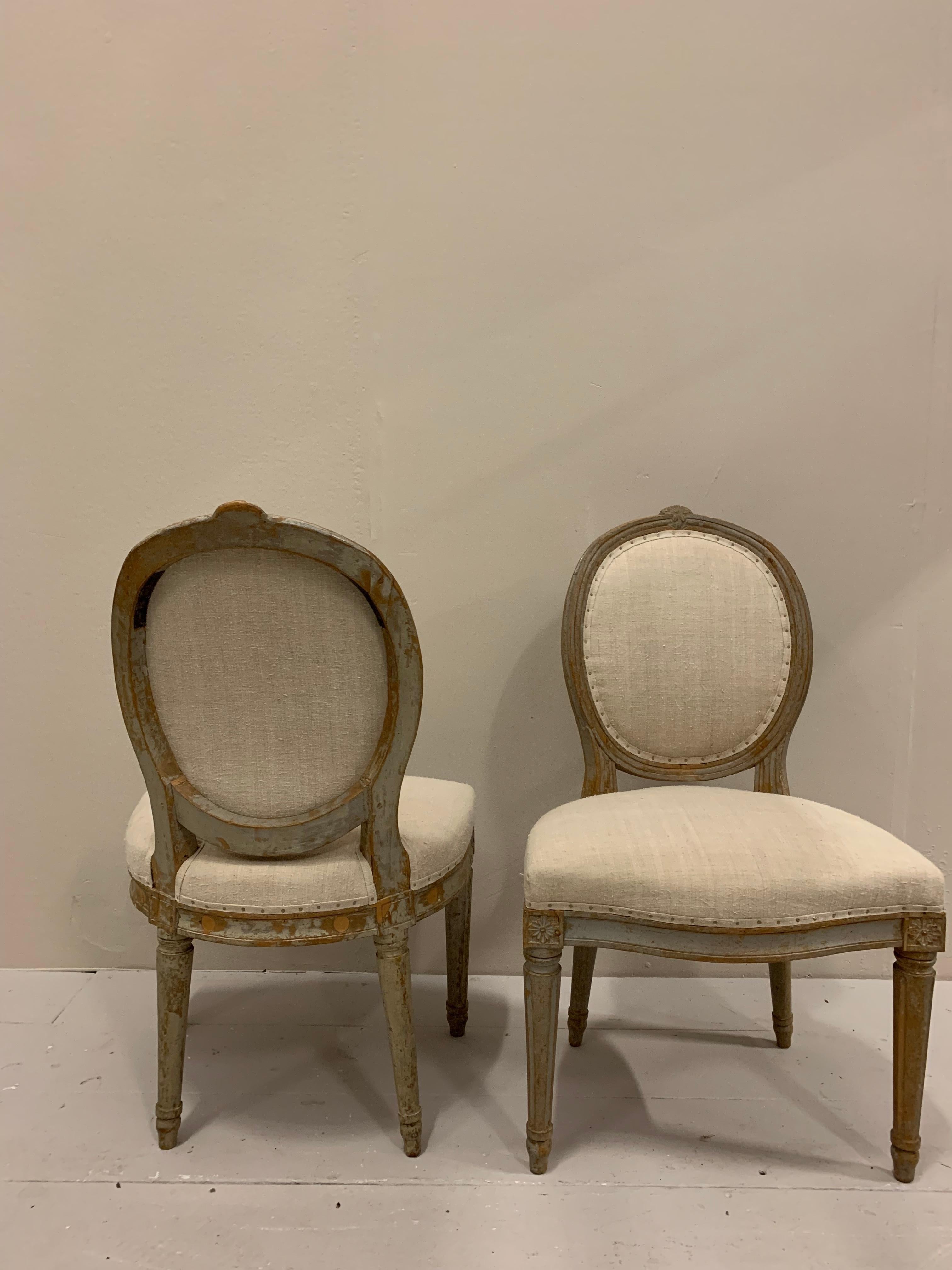 Pair of circa 18th Century Swedish Gustavian Side Chairs with Carved Flowers 6