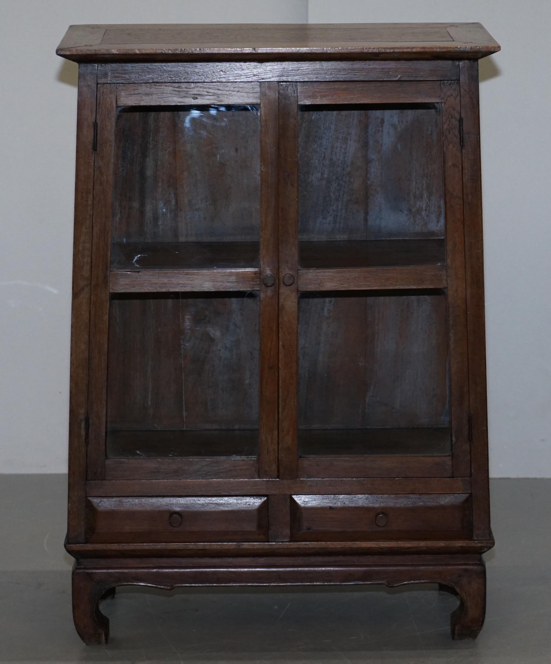 Pair of circa 1900 Chinese Temple Alter Style Glazed Door Bookcases Sideboards 7