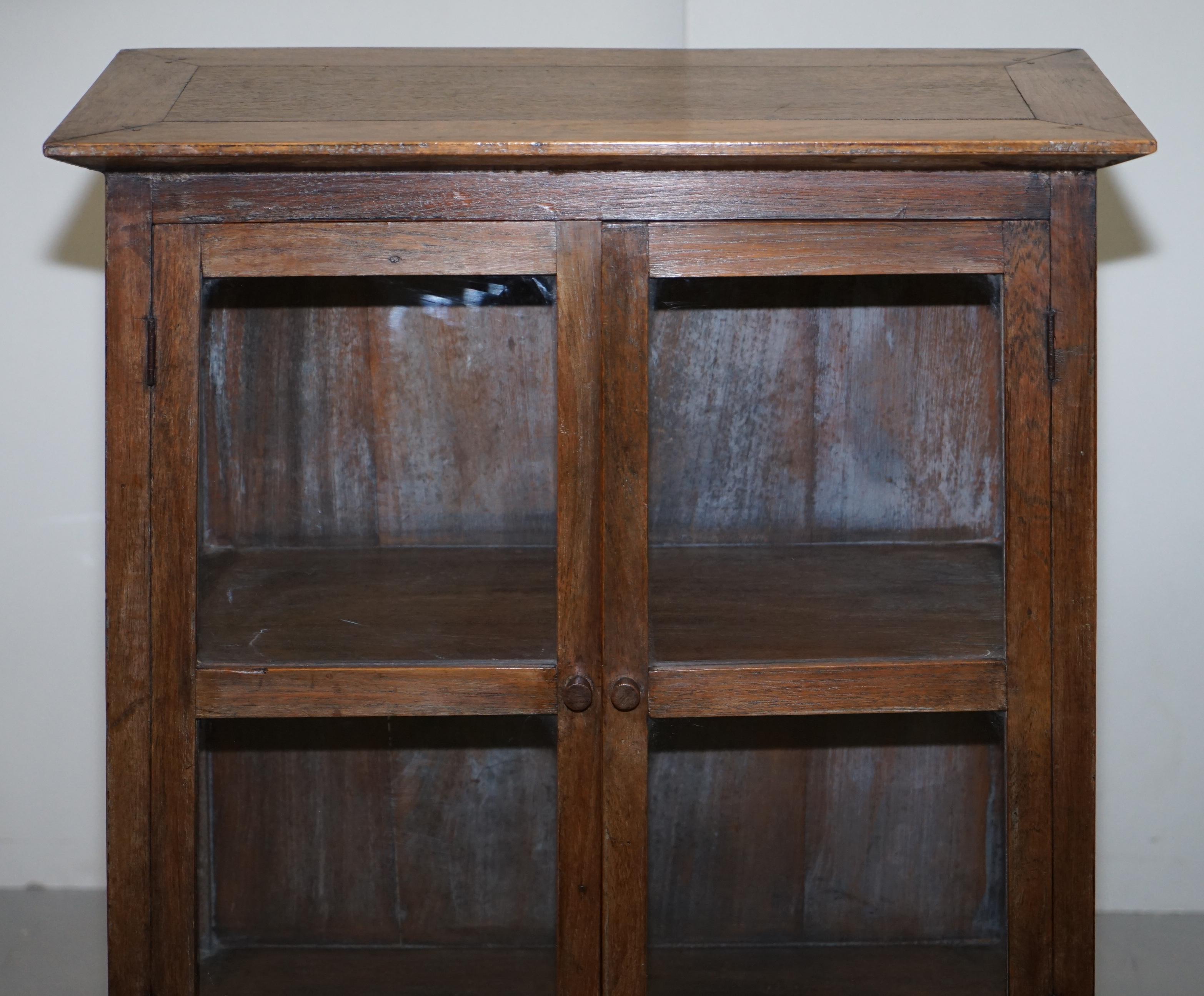 Pair of circa 1900 Chinese Temple Alter Style Glazed Door Bookcases Sideboards 9