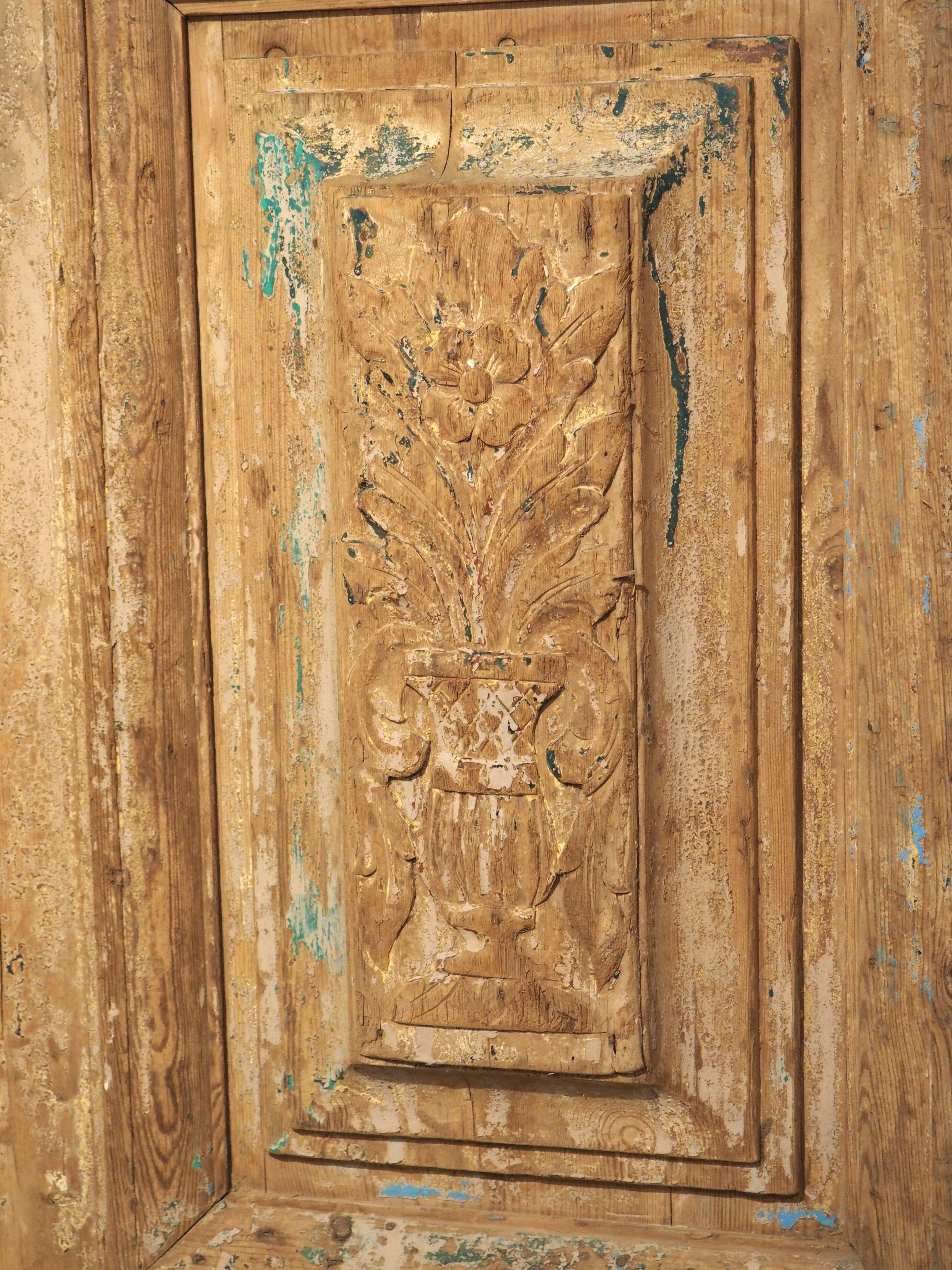 Paire de portes en bois et en fer Art nouveau français datant d'environ 1900 en vente 3