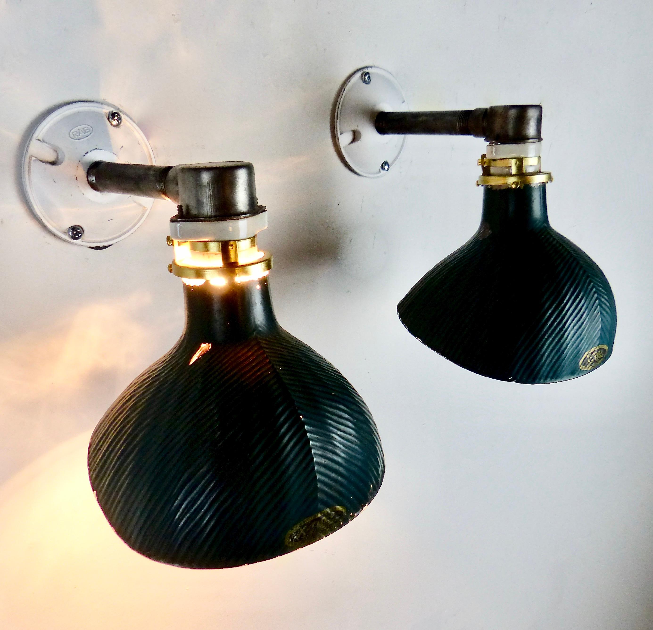 Pair of circa 1920 X-Ray Mercury Wall-Mounted Sconces In Good Condition In Surrey, BC