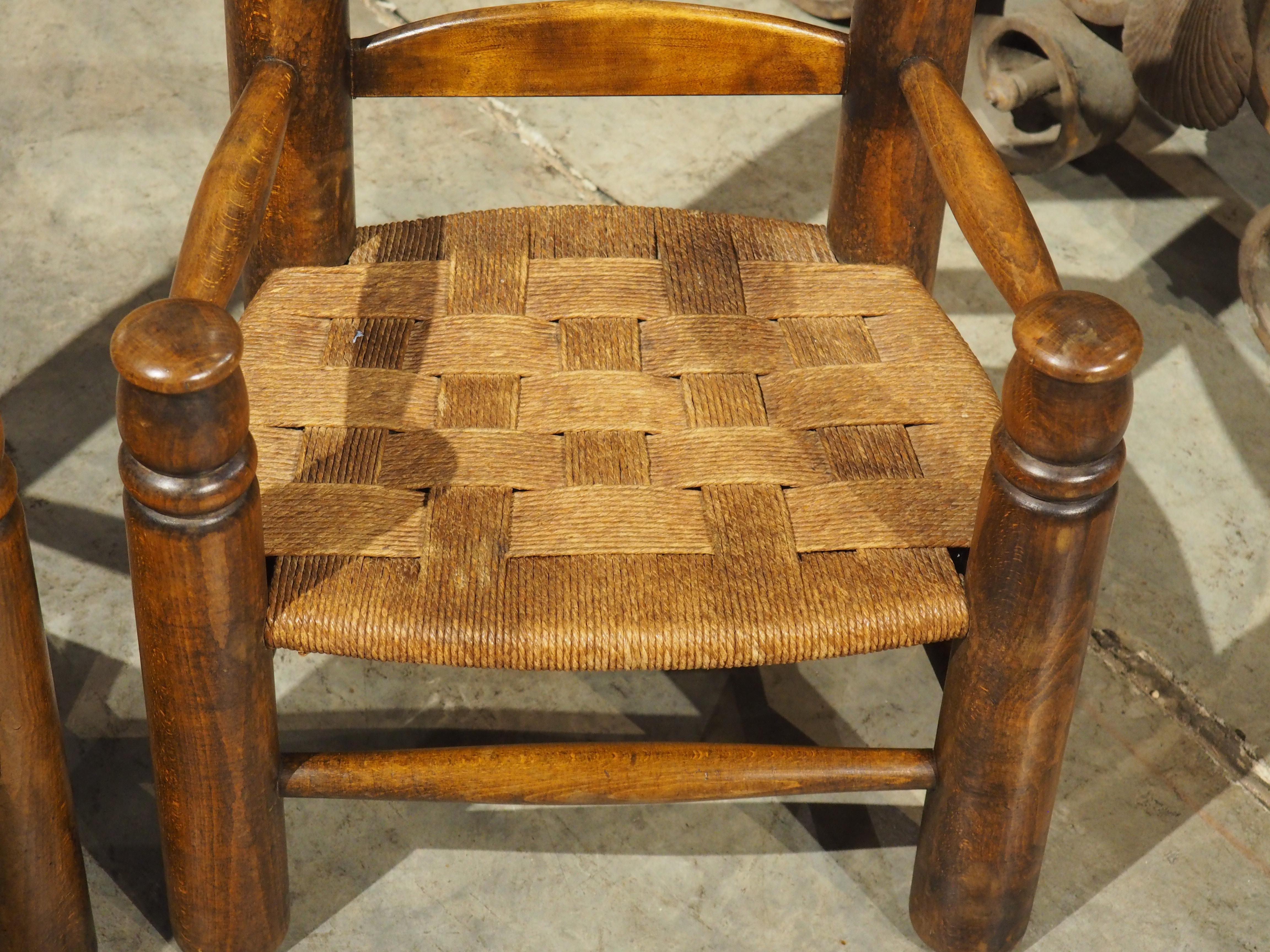 Pair of Circa 1940 Charles Dudouyt Style French Low Chairs in Carved Beech en vente 6