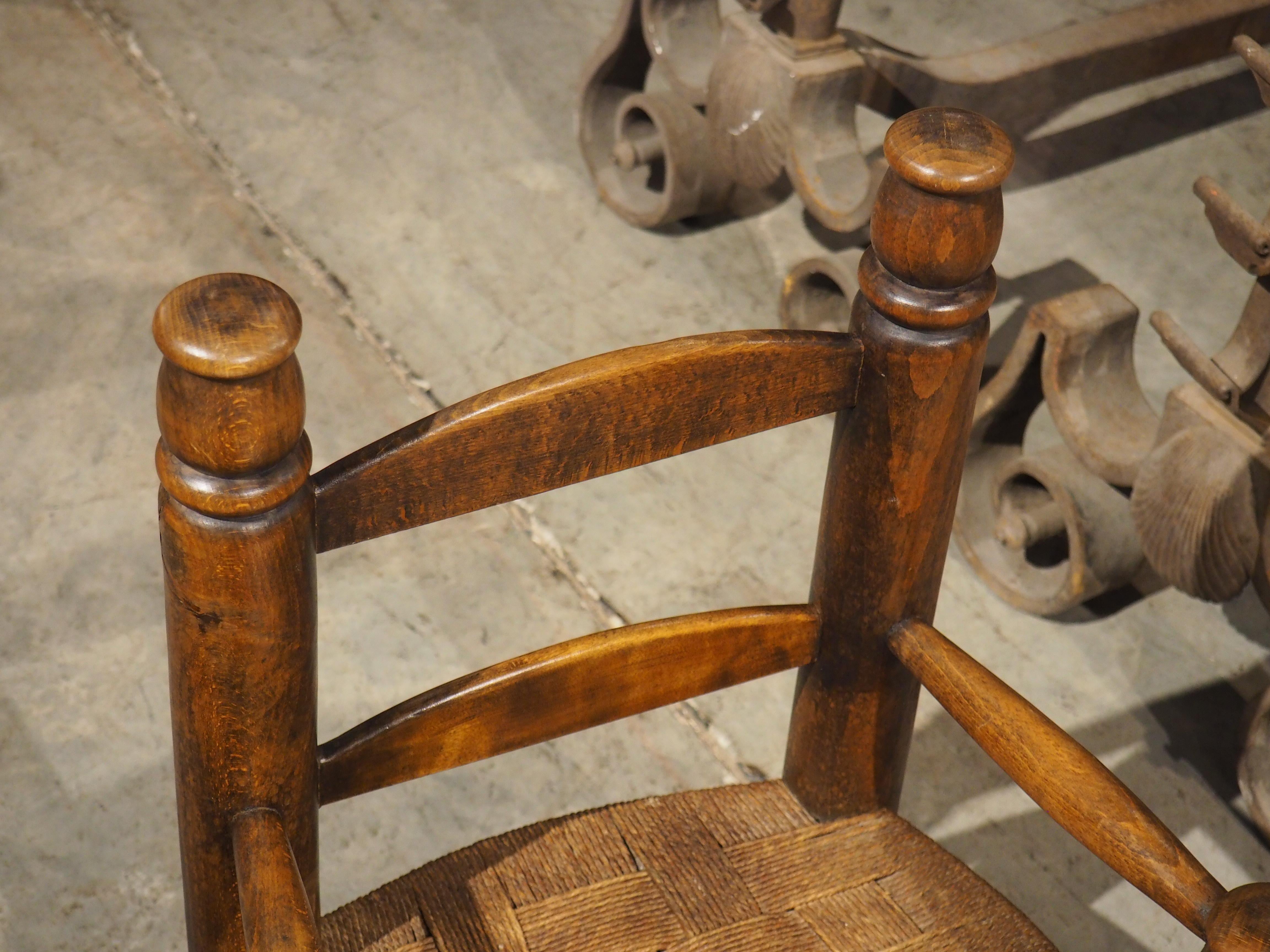 Pair of Circa 1940 Charles Dudouyt Style French Low Chairs in Carved Beech en vente 9