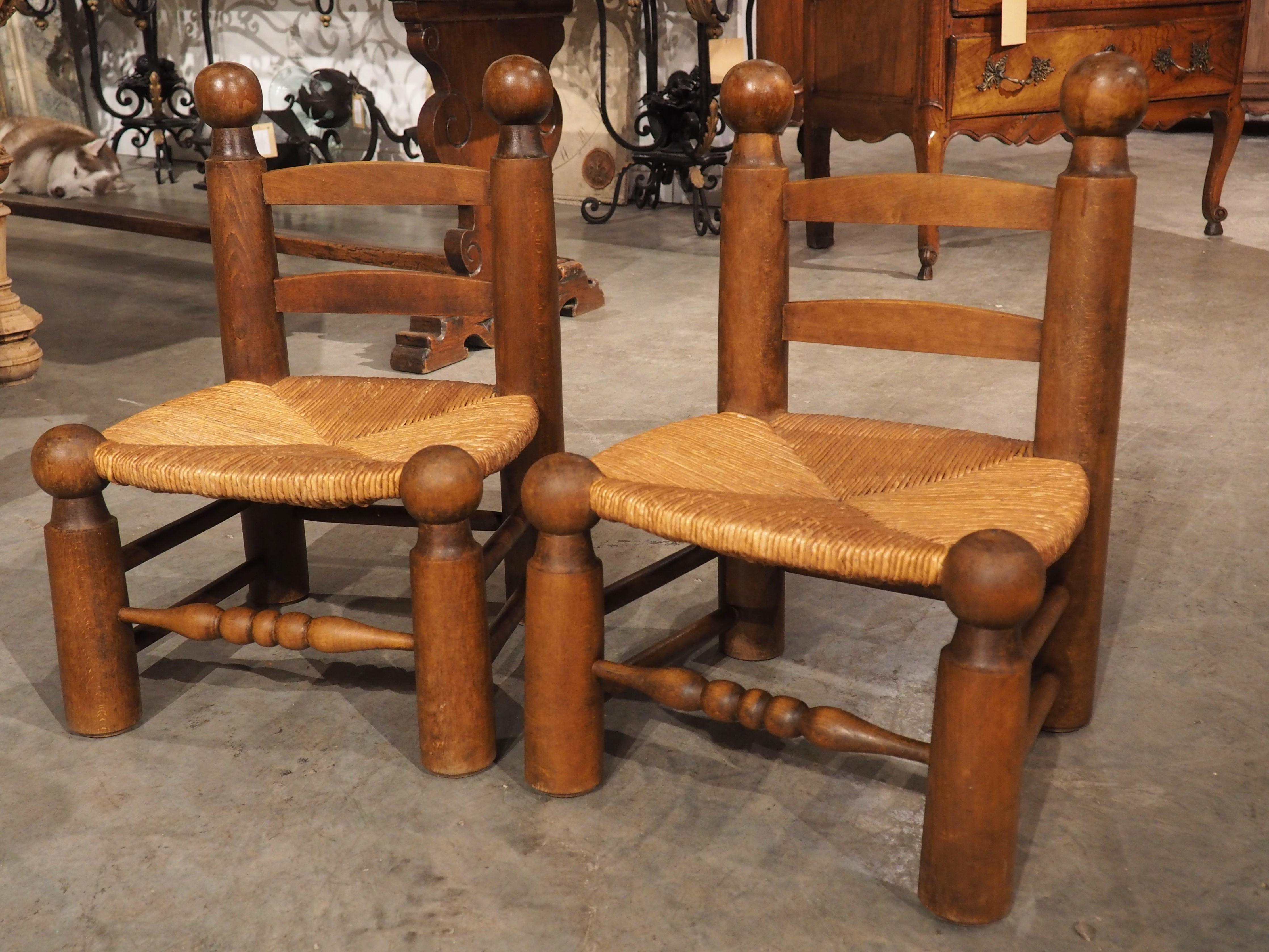 Pair of Circa 1940 French Low Fireplace Chairs in Carved Beech and Rush For Sale 8