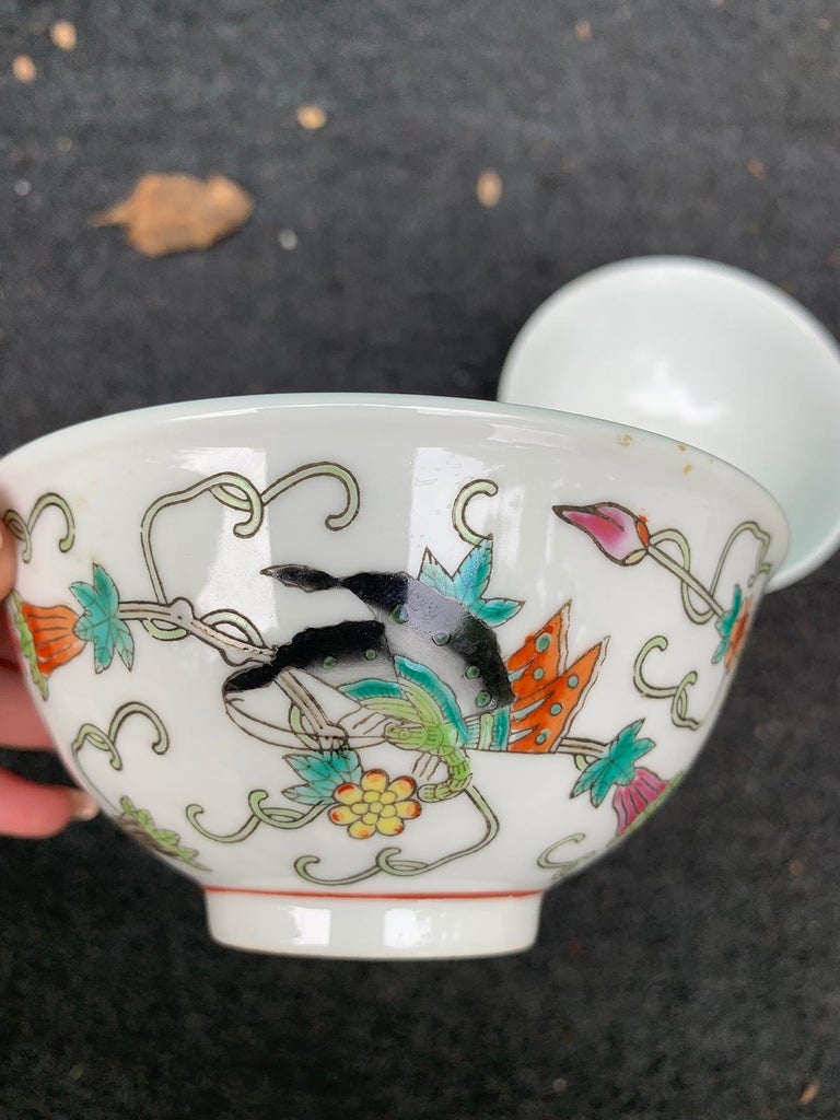 Pair of circa 1975 Chinese Porcelain Bowls with Zhongguo Zhi Zao Mark