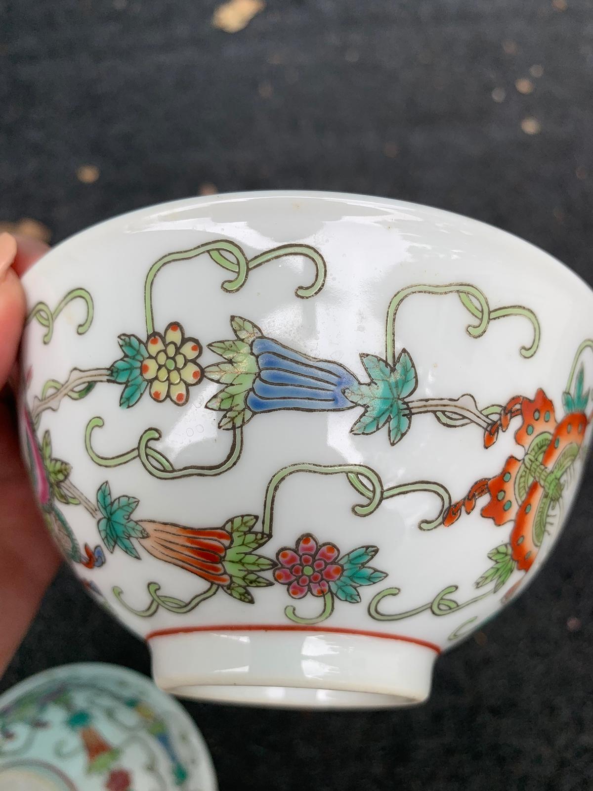 Pair of circa 1975 Chinese Porcelain Bowls with Zhongguo Zhi Zao Mark 7