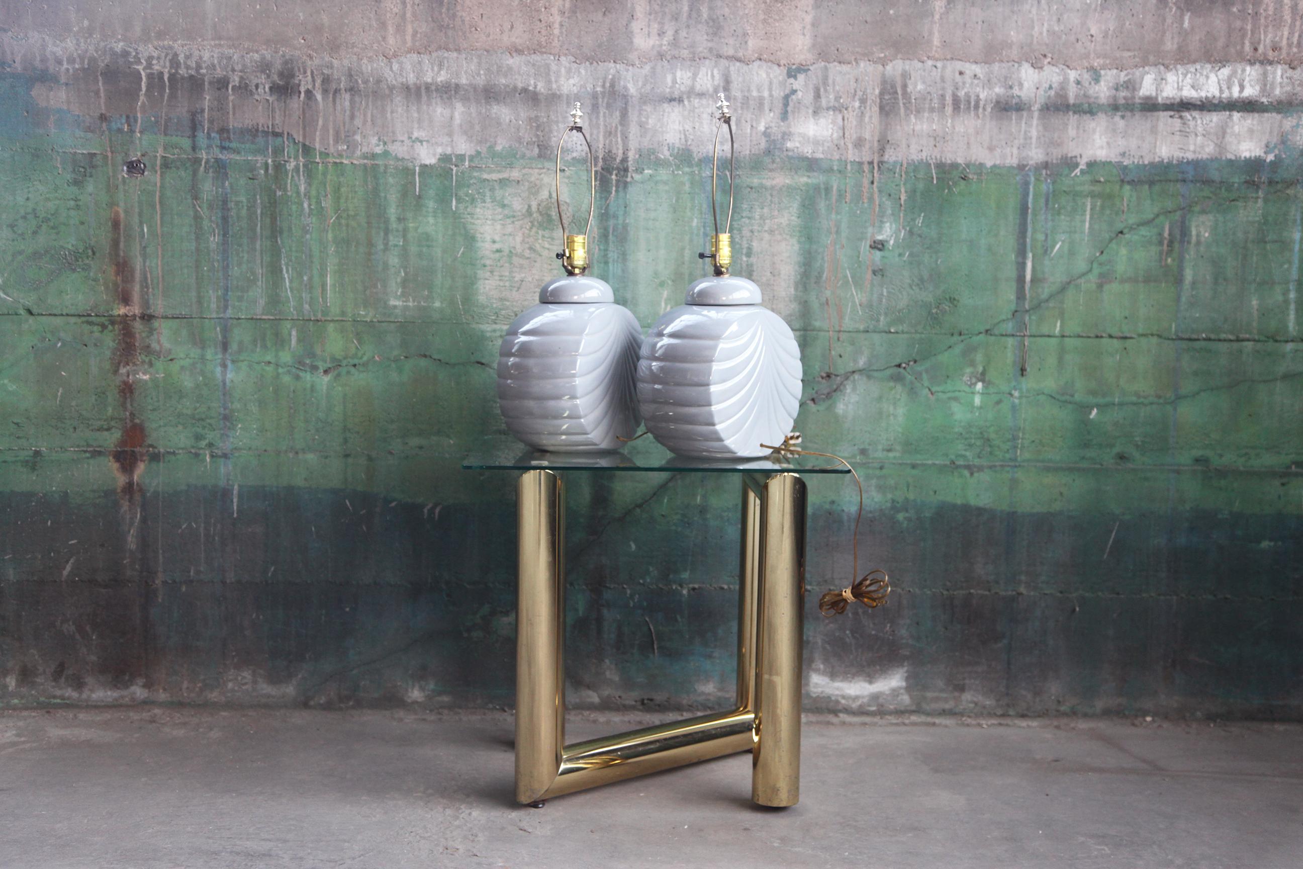 Late 20th Century Pair of circular Geometric Postmodern 1980s Table lamps For Sale