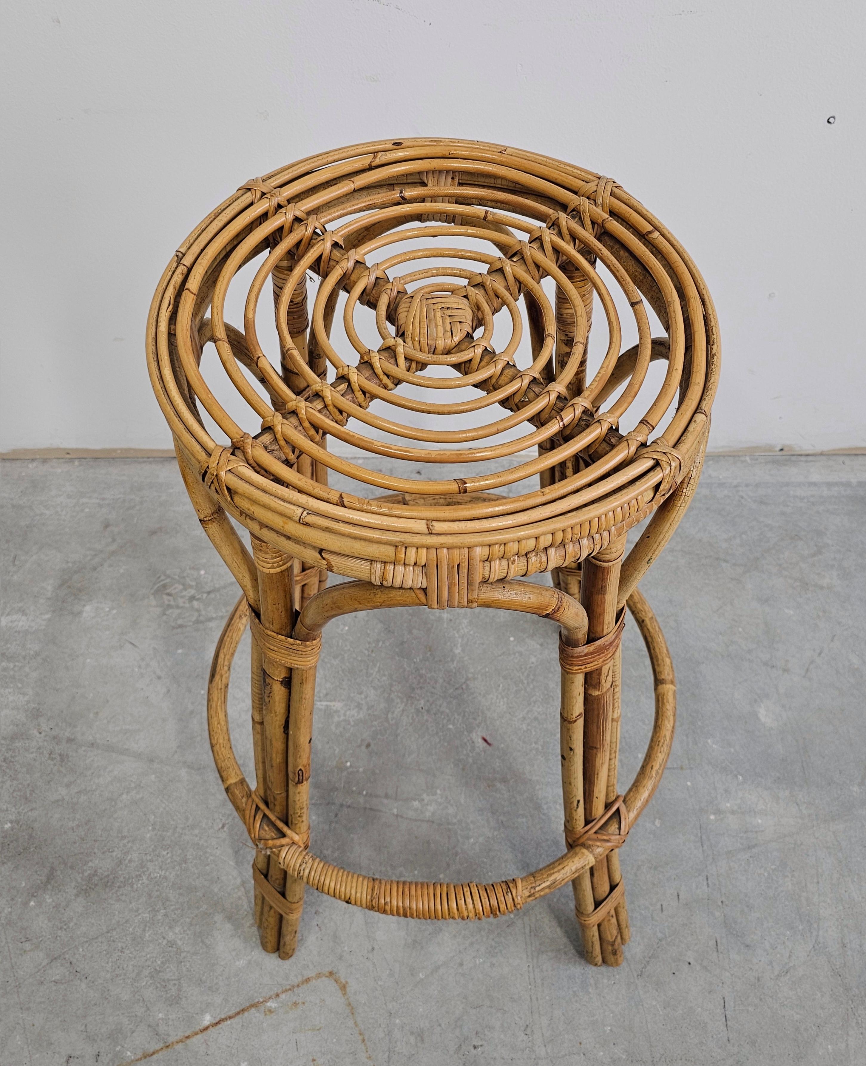 Pair of Circular Mid Century Modern Bamboo Bar Stools, Italy 1960s For Sale 2