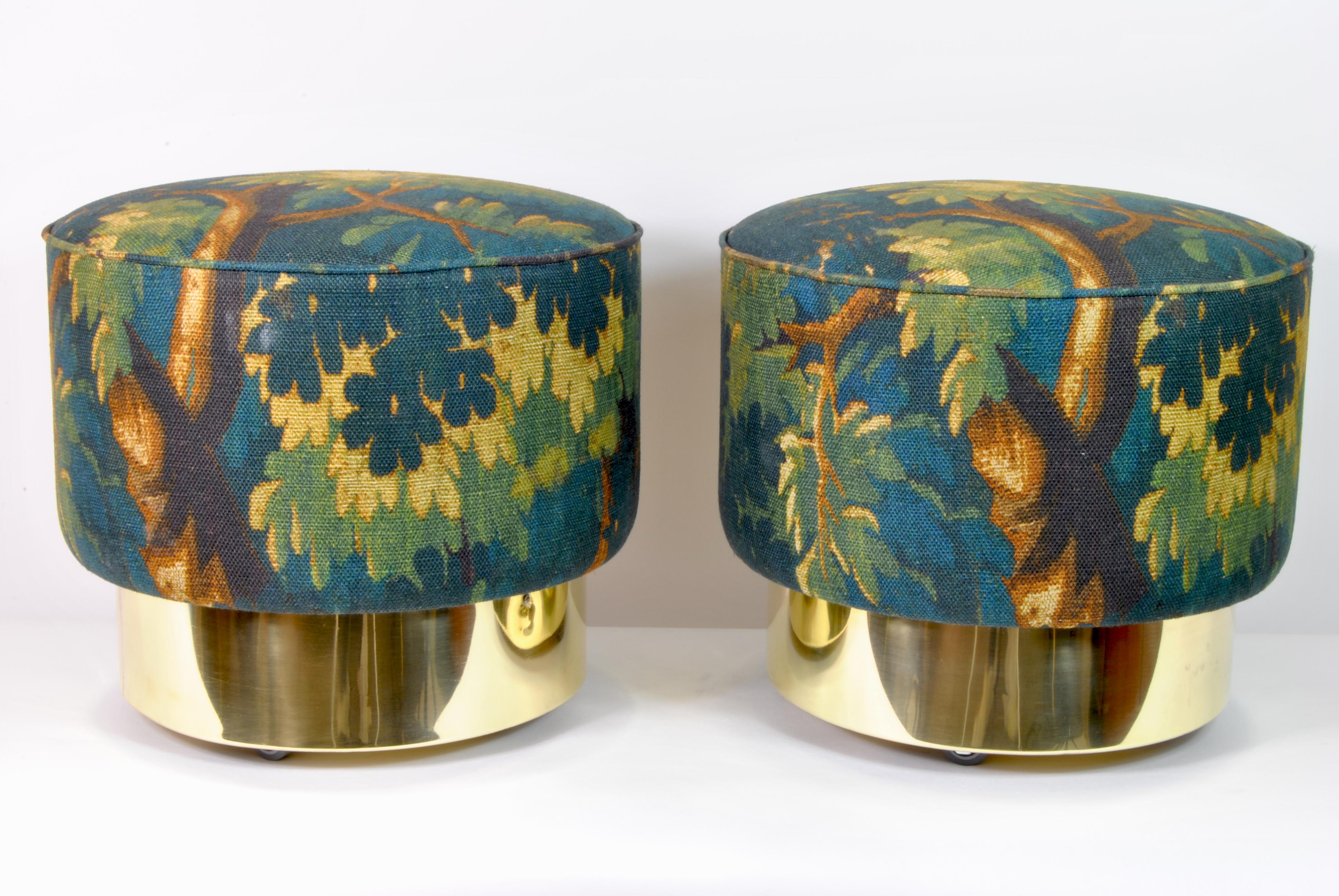 Mid-Century Modern Pair of Circular Poufs with Brass Base, Italy, 1970 For Sale